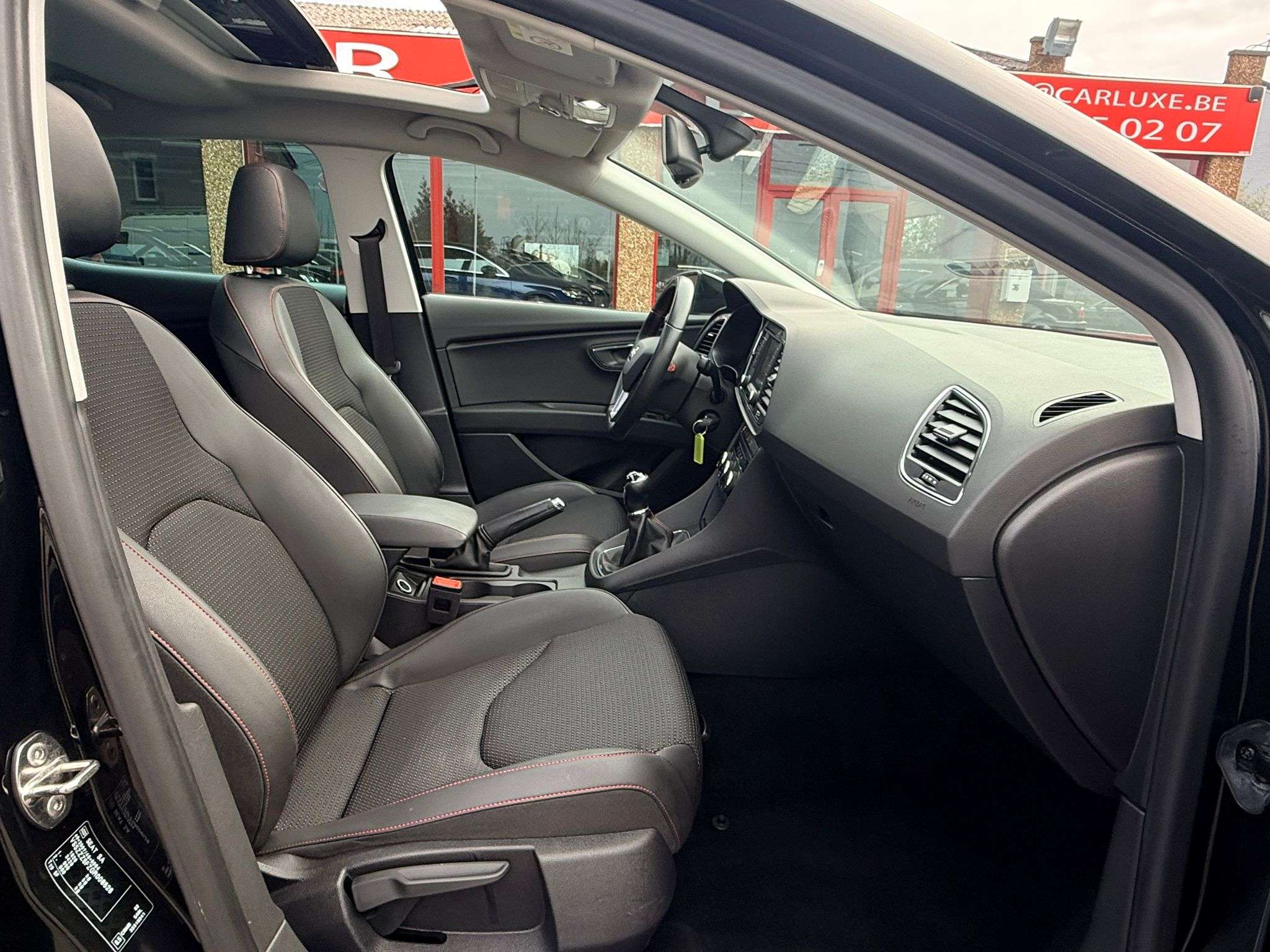 SEAT Leon 2.0 FR GPS FULL LED CLIM GPS TOIT PANORAMIQUE