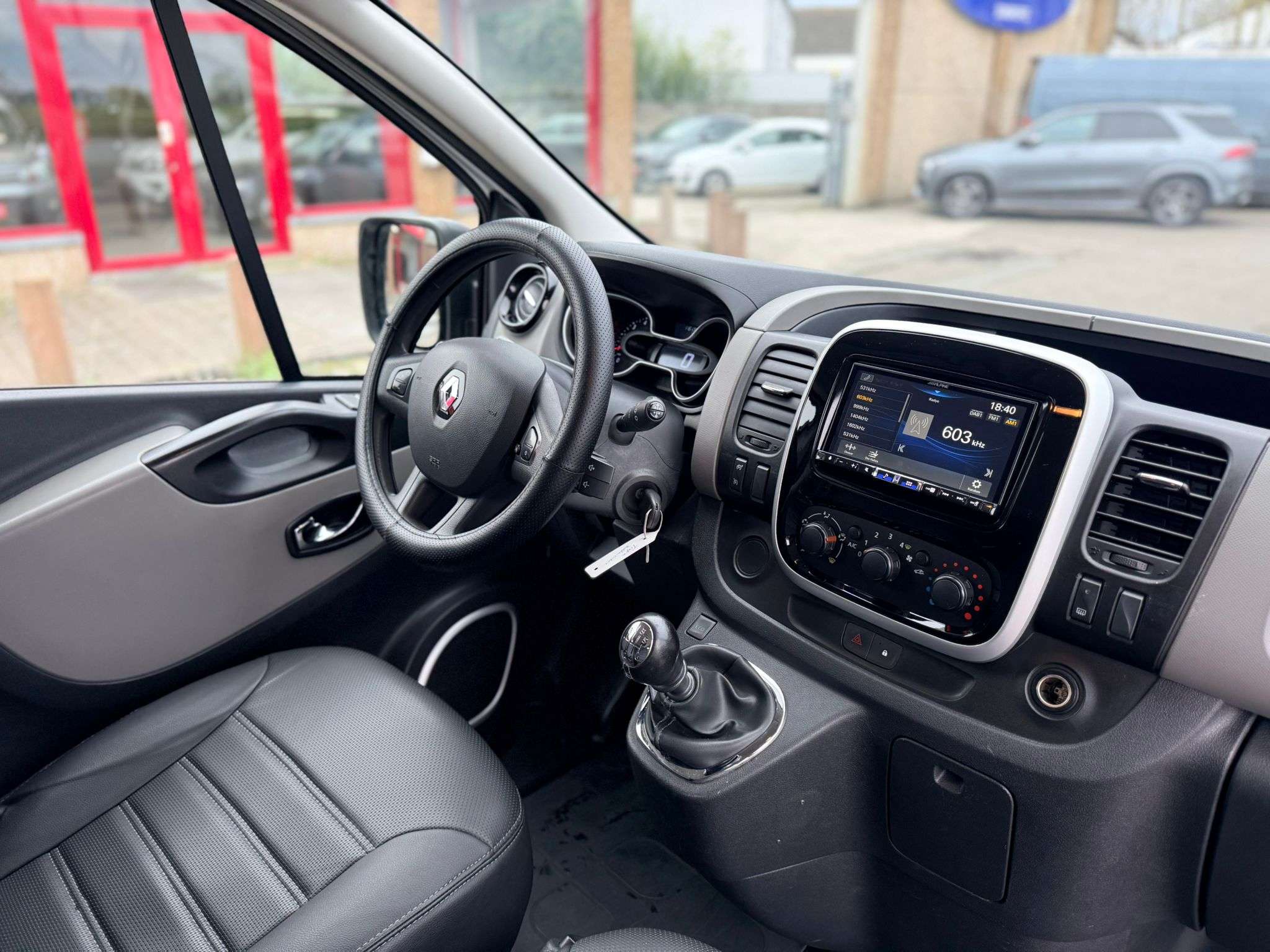 Renault Trafic 1.6 DCI CAM GPS  DOUBLE CABINE LONG