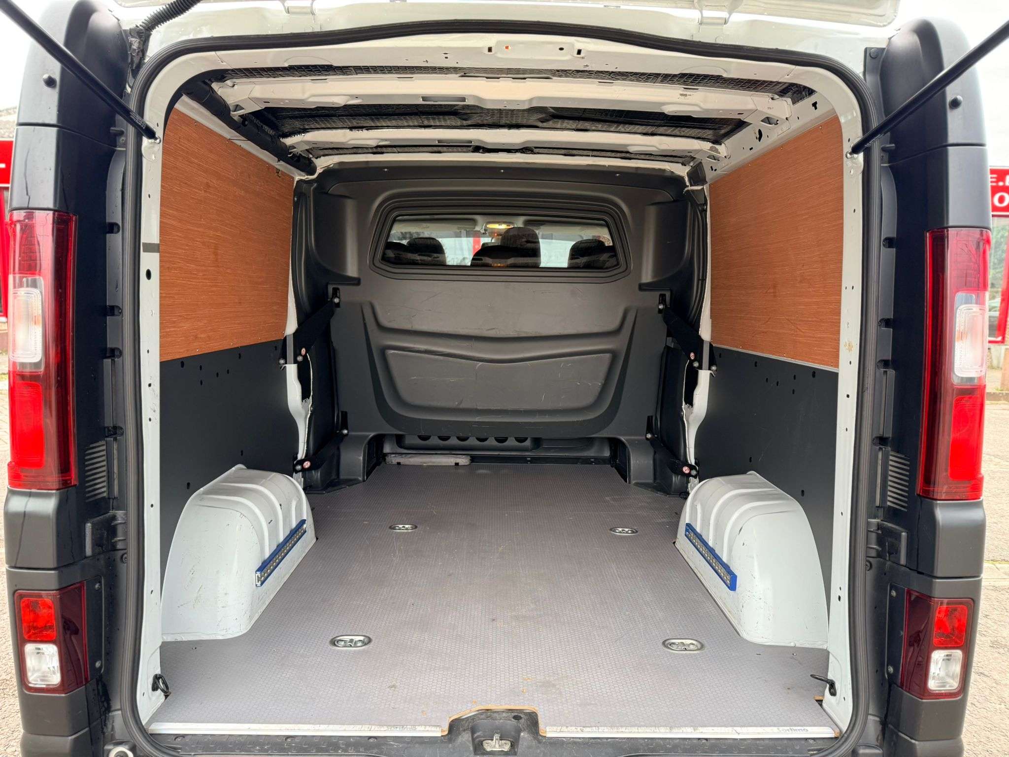 Renault Trafic 1.6 DCI CAM GPS  DOUBLE CABINE LONG