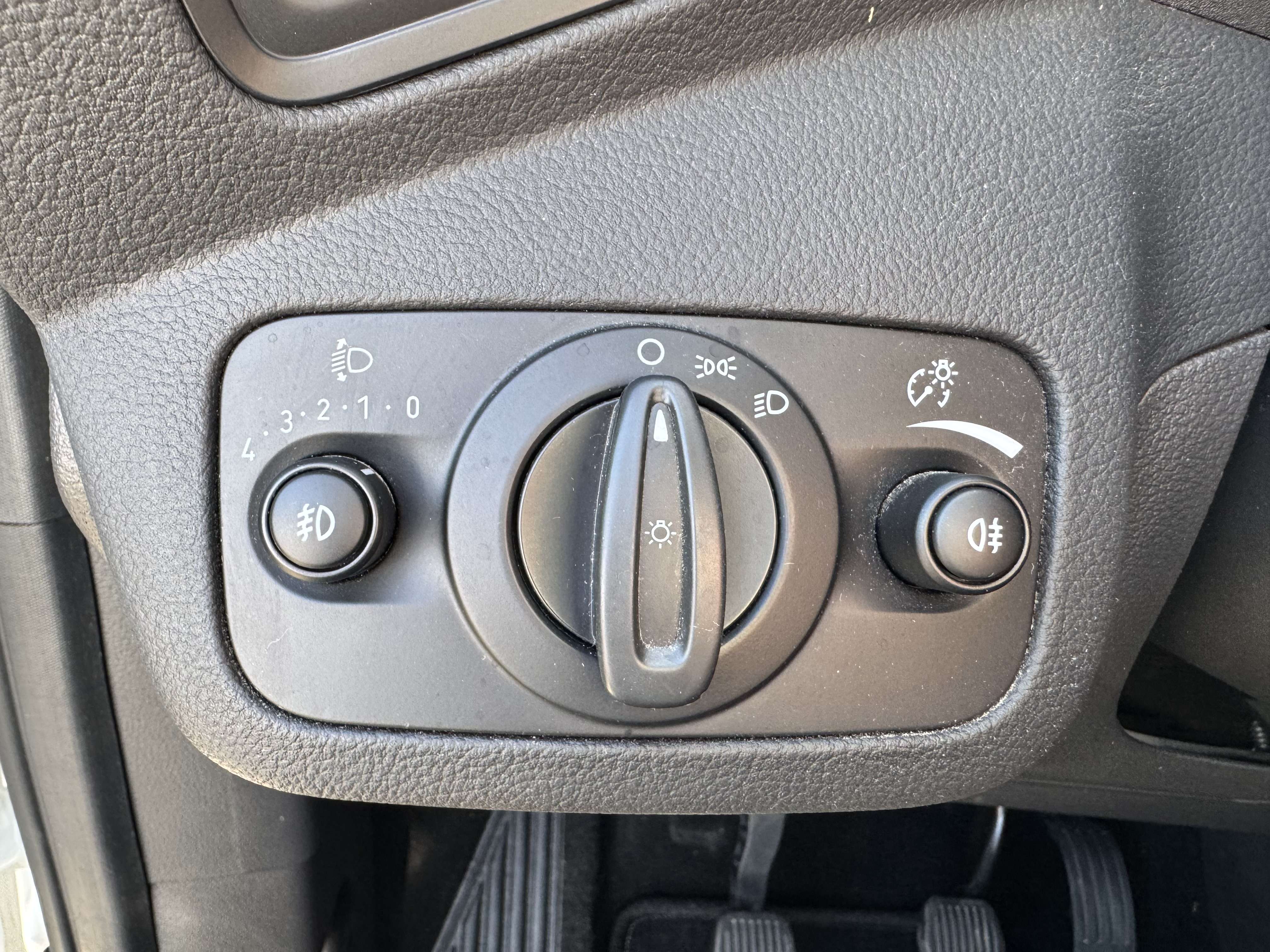 Ford C-Max 1.0 EcoBoost / AIRCO / CRUISE / SIEGES CHAUFFANTS