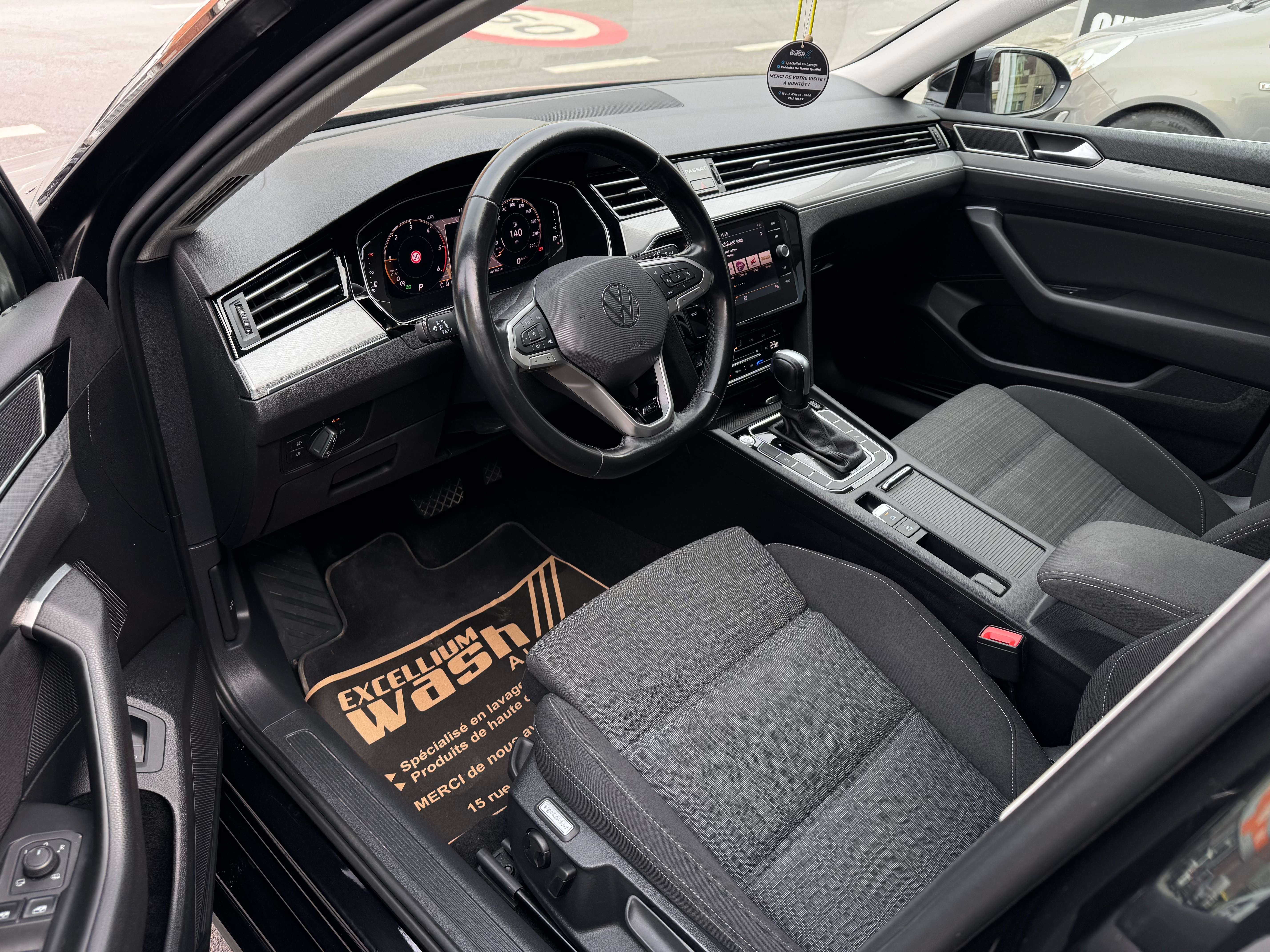 Volkswagen Passat 2.0 TDi R-line DSG Gps Camera Jante Led Cokpt Vrtl
