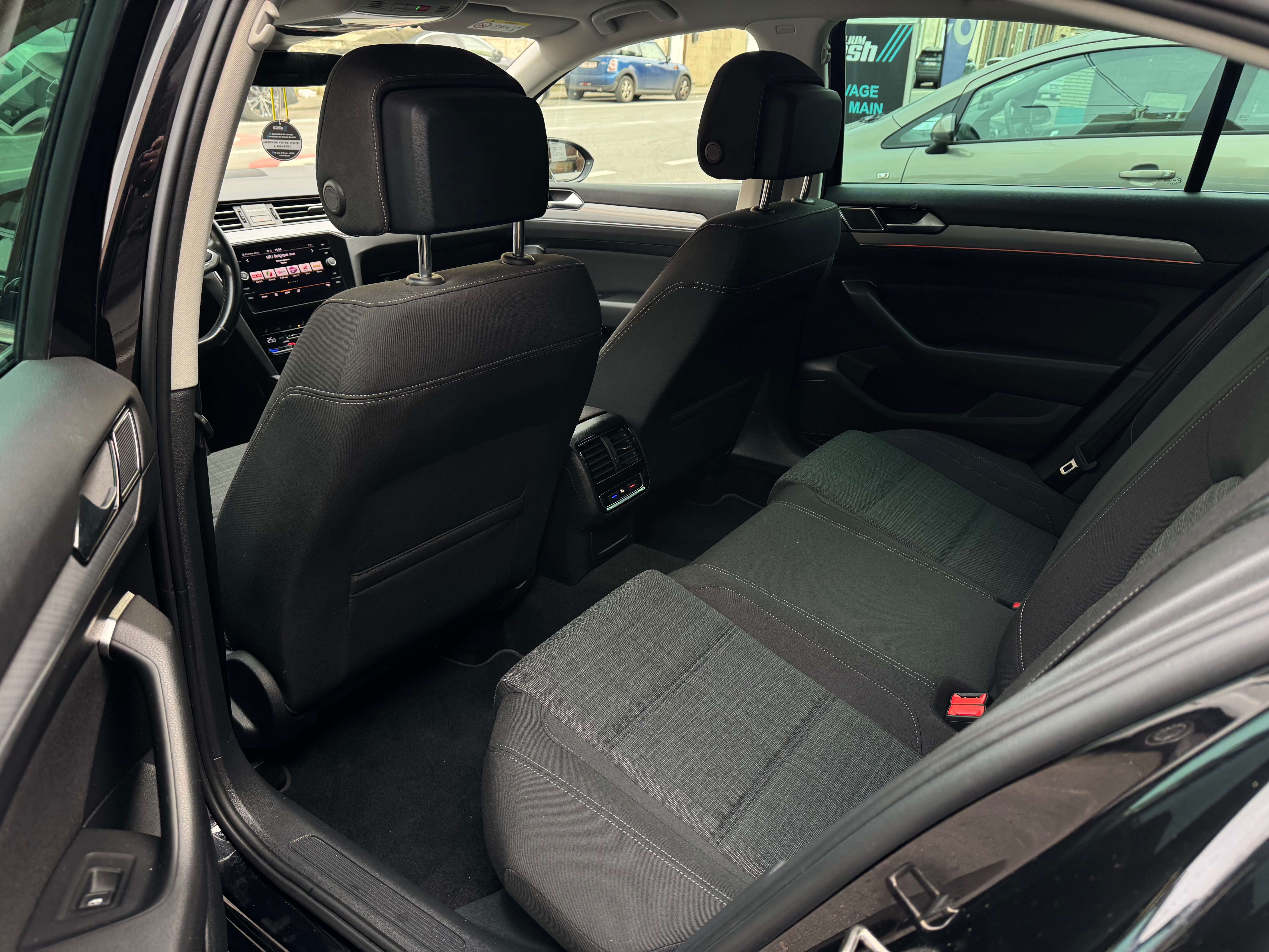 Volkswagen Passat 2.0 TDi R-line DSG Gps Camera Jante Led Cokpt Vrtl