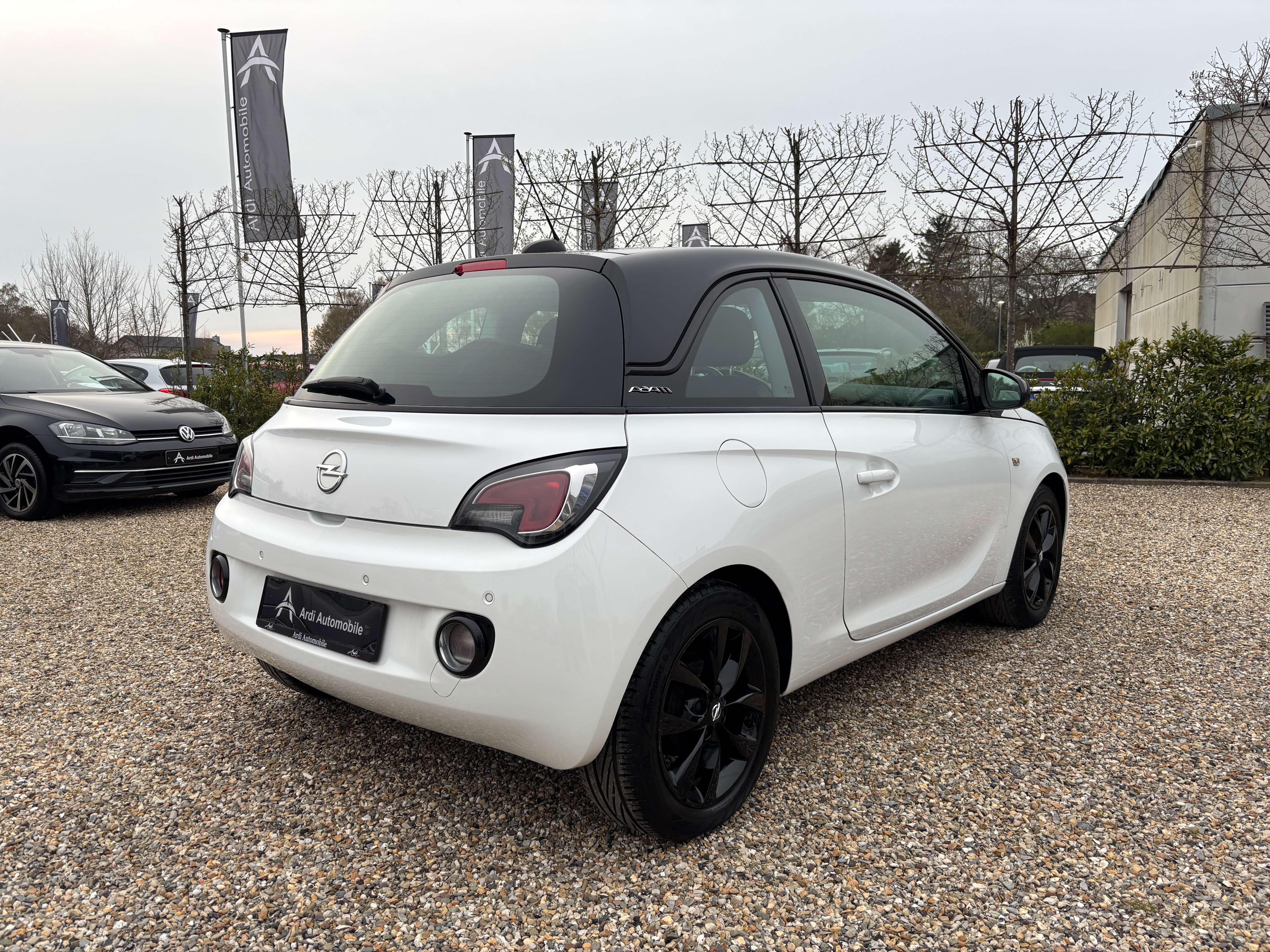 Opel Adam 1.2i *CARPLAY*CRUISE CONTROL*CAPTEUR AR*GARANTIE*