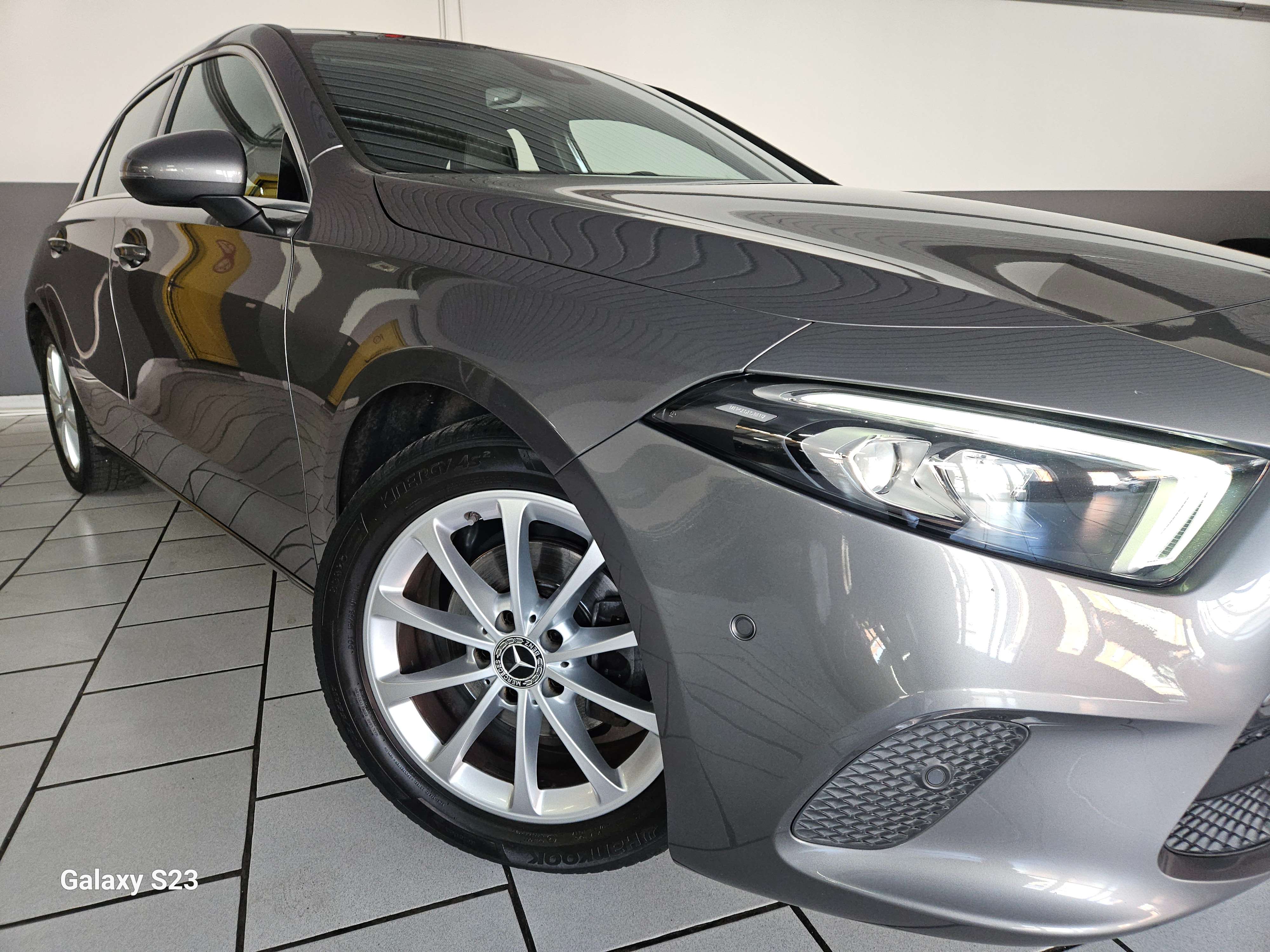 Mercedes-Benz A 180 116 CV |AUTOMATIQUE | CUIR TISSU | NAVIGATION