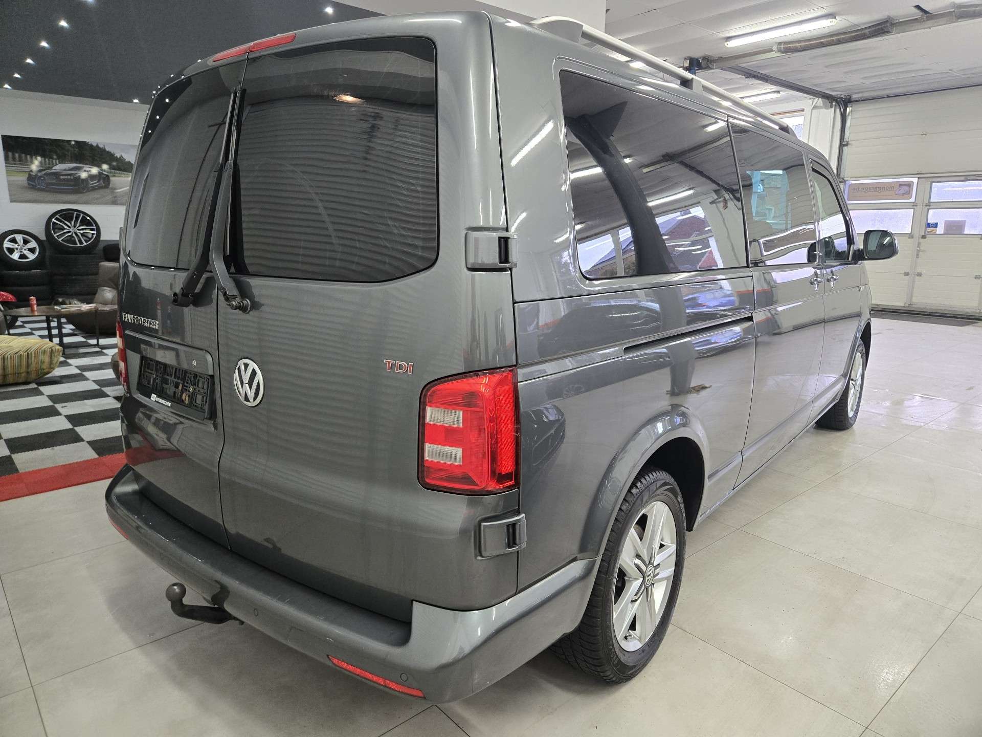 Volkswagen T6 Caravelle *HIGHLINE*5PLACES*CUIR*NAVI*204CV*UTILITAIRE*