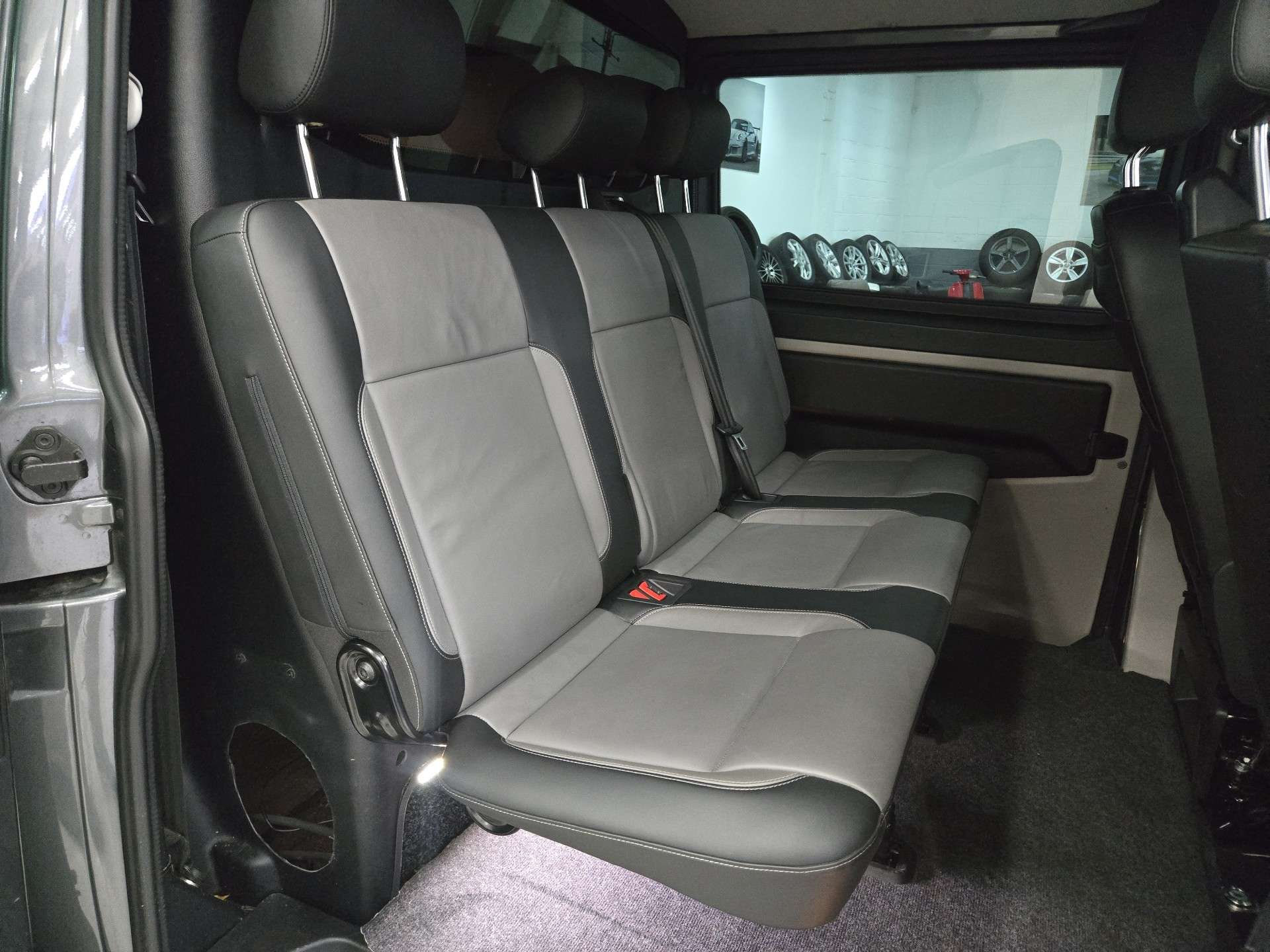 Volkswagen T6 Caravelle *HIGHLINE*5PLACES*CUIR*NAVI*204CV*UTILITAIRE*