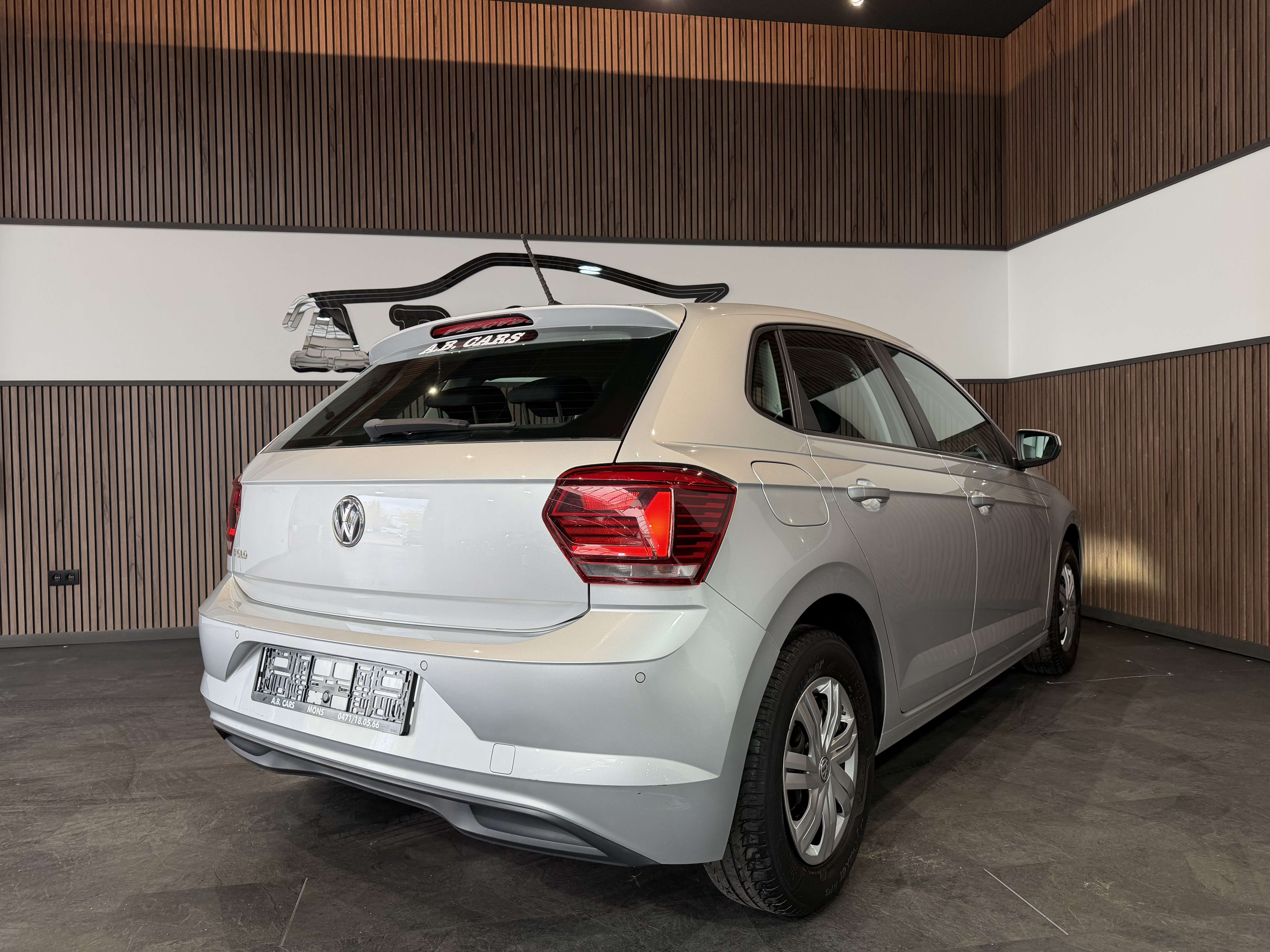 Volkswagen Polo 1.0i - GARANTIE 12M - CARNET FULL - 1ERPRO