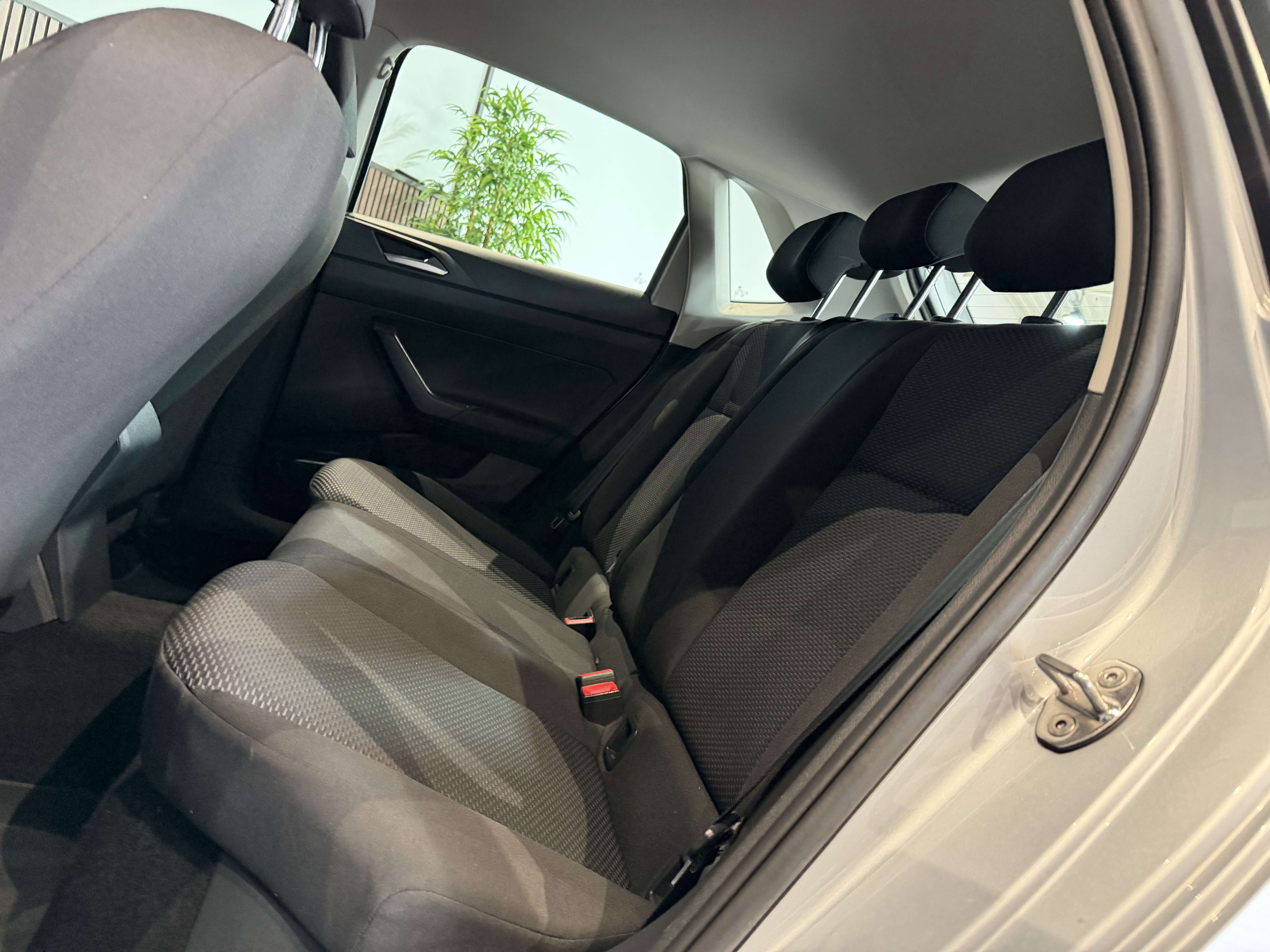 Volkswagen Polo 1.0i - GARANTIE 12M - CARNET FULL - 1ERPRO