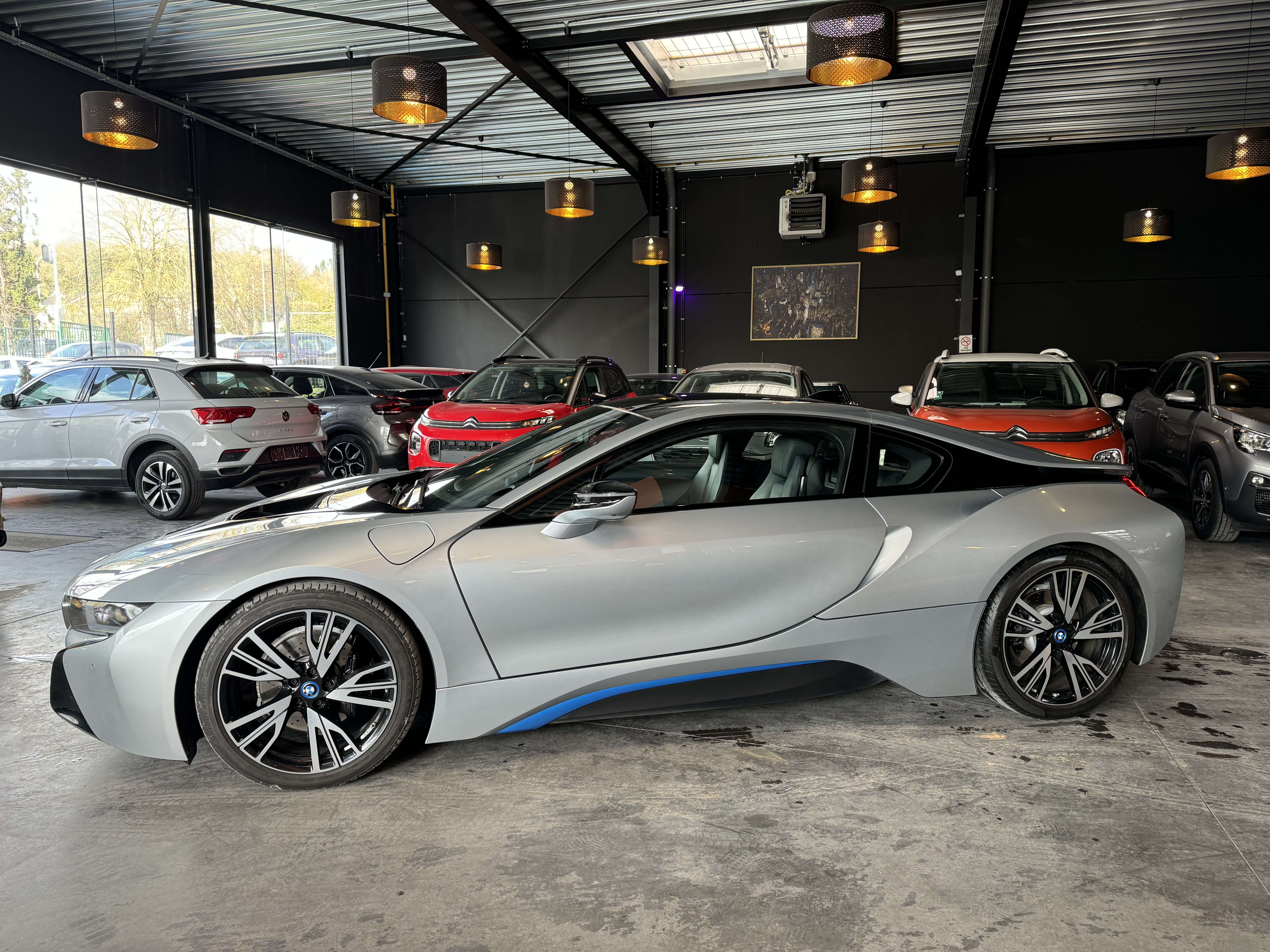 BMW i8 1.5 TURBO 231CV + E-96KW 131CV - CARBON/ALU - FULL