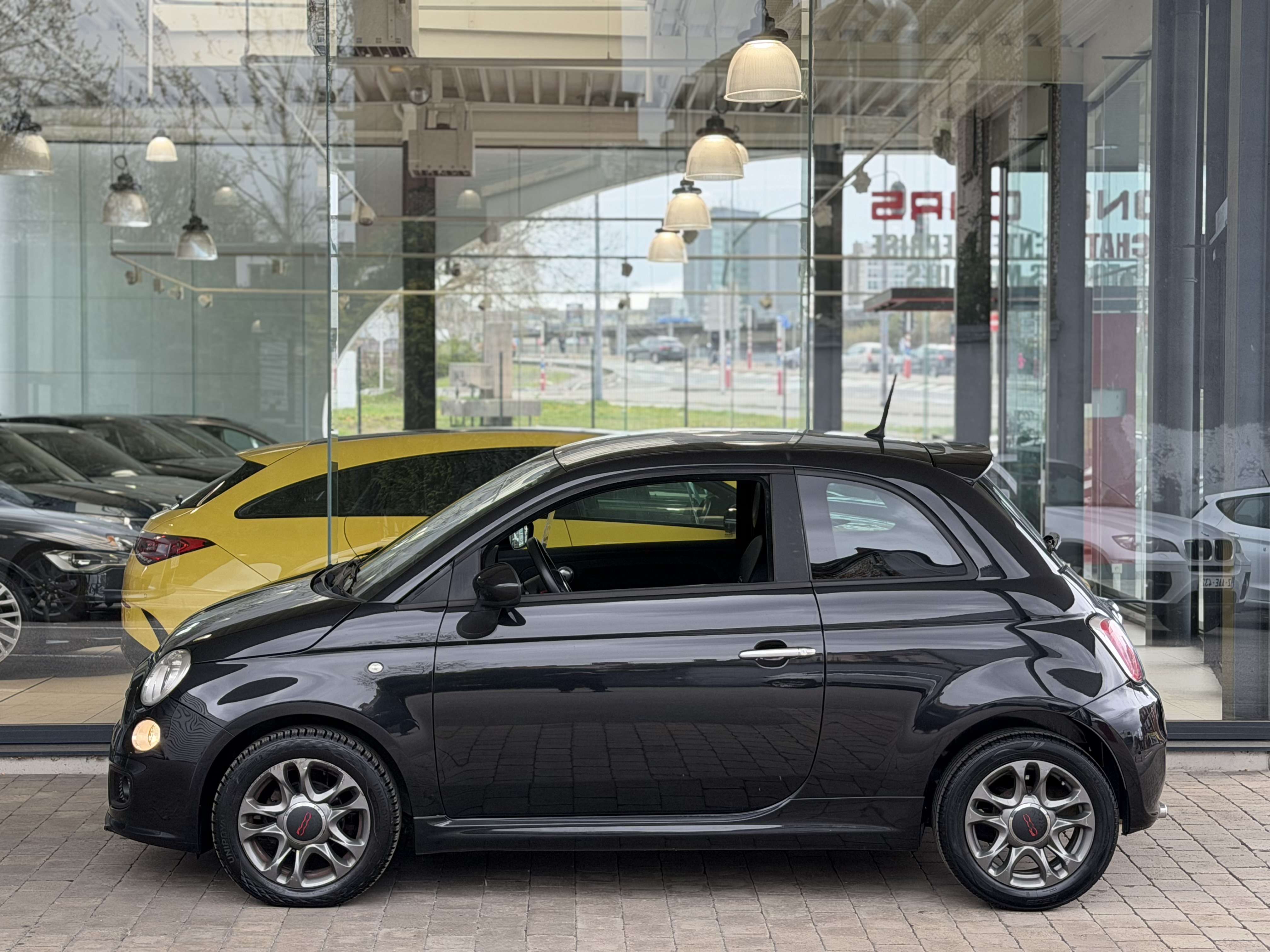 Fiat 500 S 1.2i Sport AIRCO-CUIR-VE-VC-USB-MP3-JA-GAR 1AN