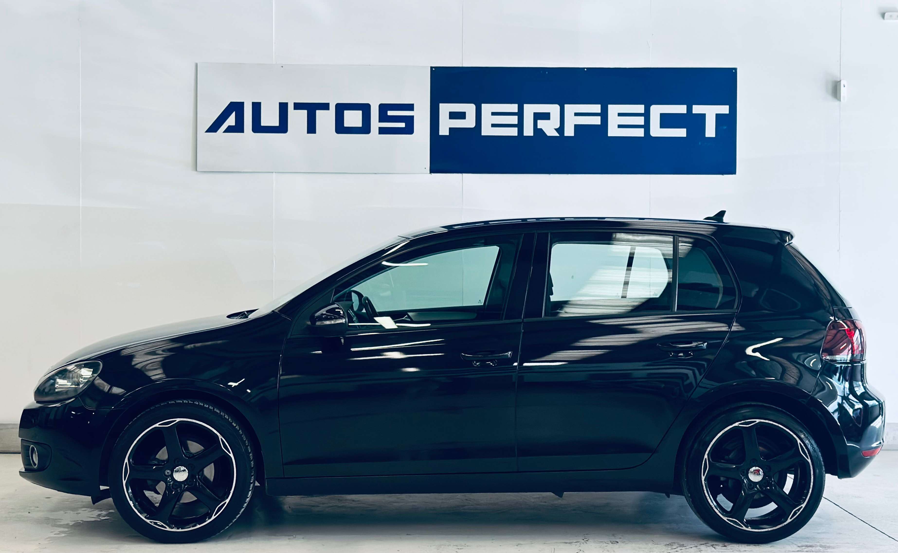 Volkswagen Golf 1.2 TSI PDC AV/ARR REG VTS JA 18 GARANTIE 1 AN