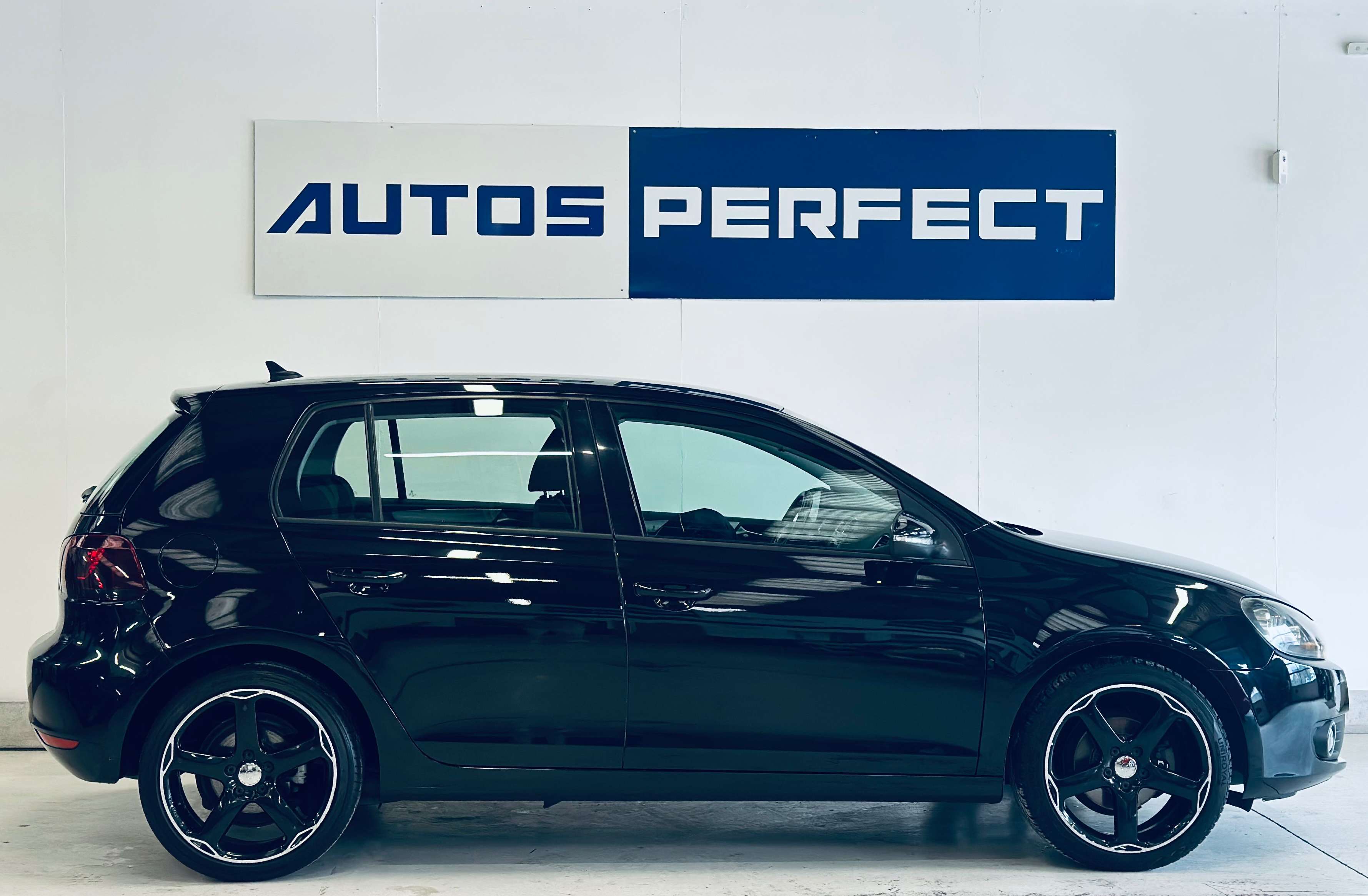 Volkswagen Golf 1.2 TSI PDC AV/ARR REG VTS JA 18 GARANTIE 1 AN