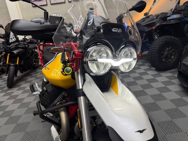 MOTO GUZZI V85TT