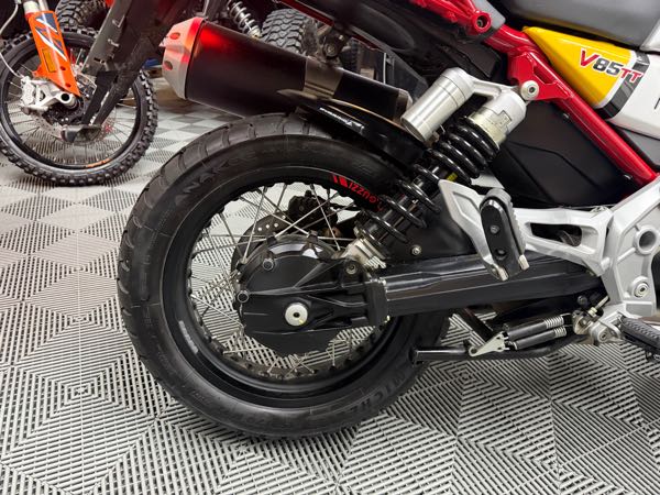 MOTO GUZZI V85TT