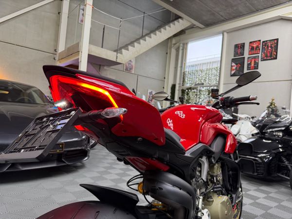 DUCATI STREETFIGHTER V4 S ROUGE