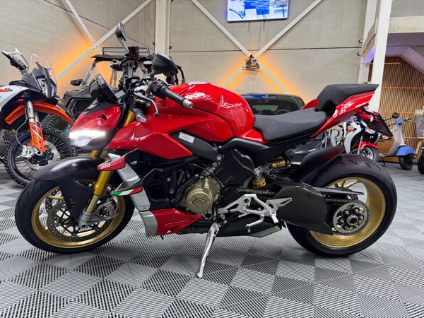DUCATI STREETFIGHTER V4 S ROUGE