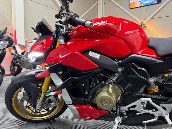 DUCATI STREETFIGHTER V4 S ROUGE