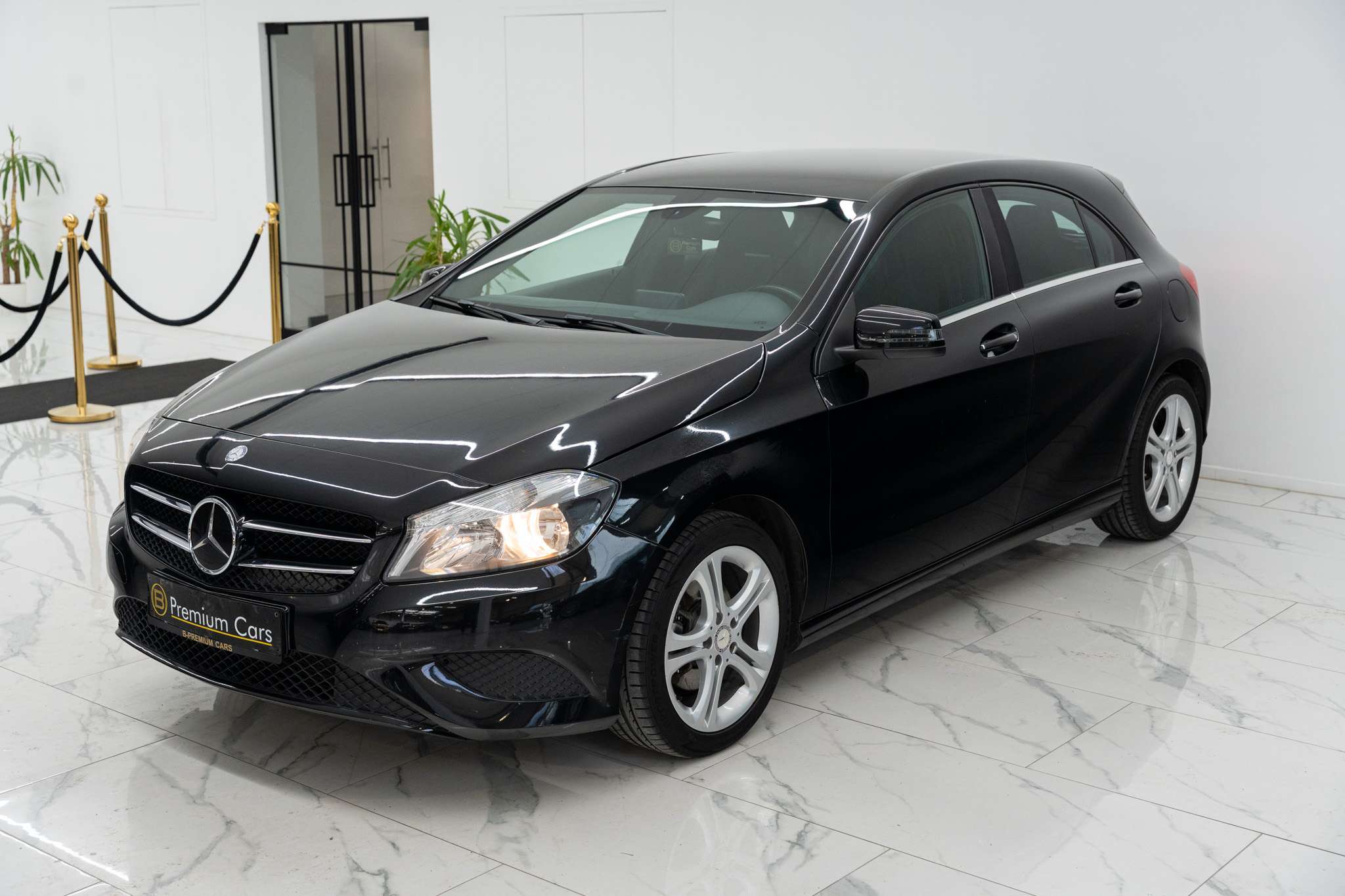 Mercedes-Benz A 180 cgi Sport Line! Facelift!Automaat! Cruise! Camera!