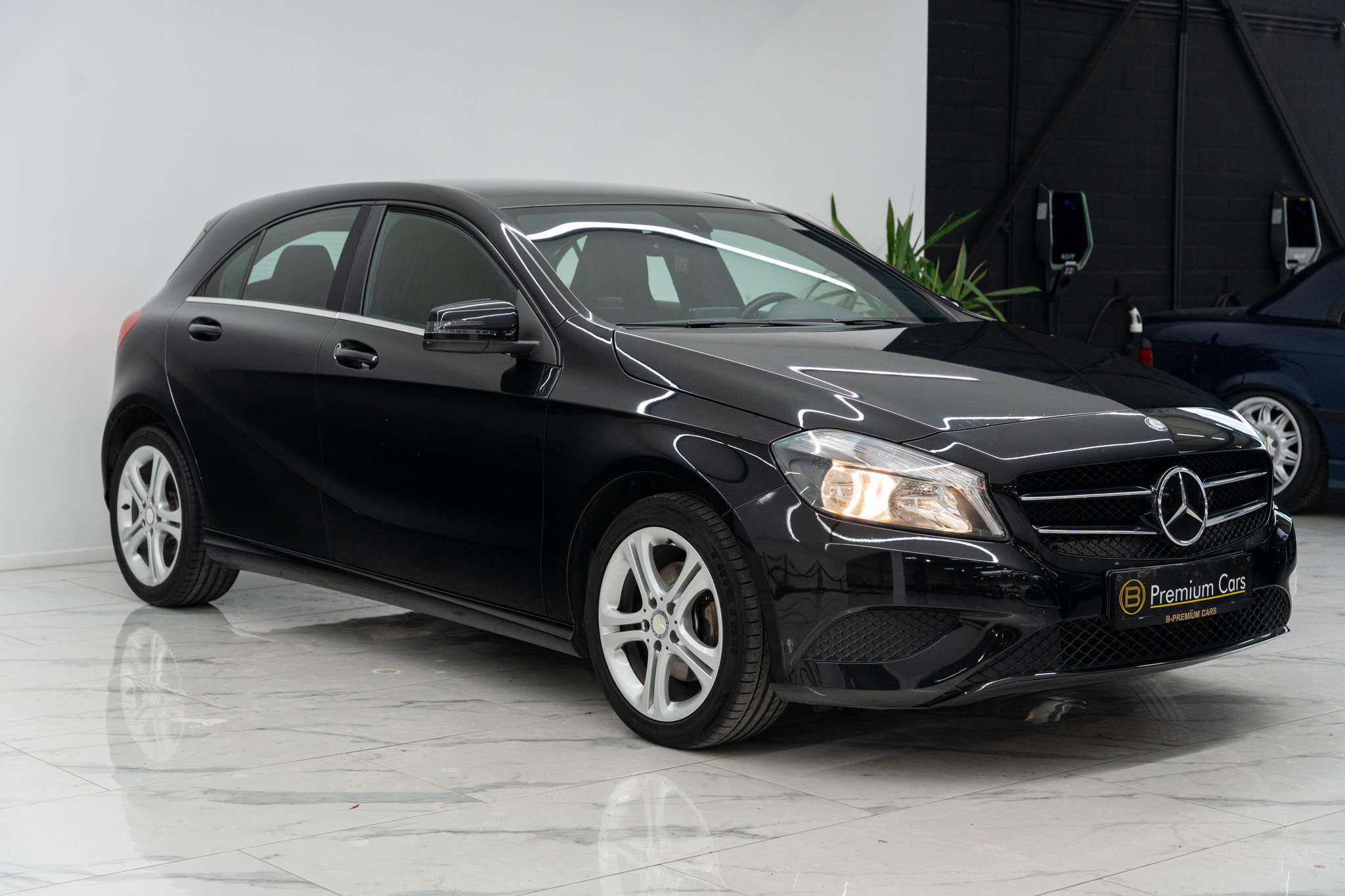 Mercedes-Benz A 180 cgi Sport Line! Facelift!Automaat! Cruise! Camera!