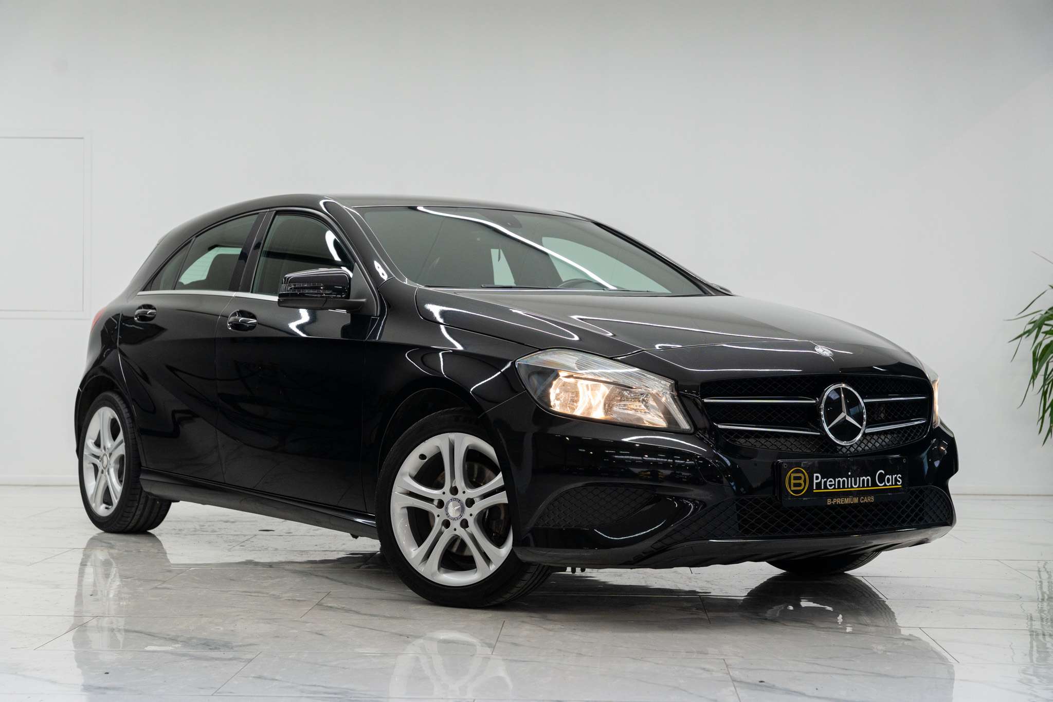 Mercedes-Benz A 180 cgi Sport Line! Facelift!Automaat! Cruise! Camera!
