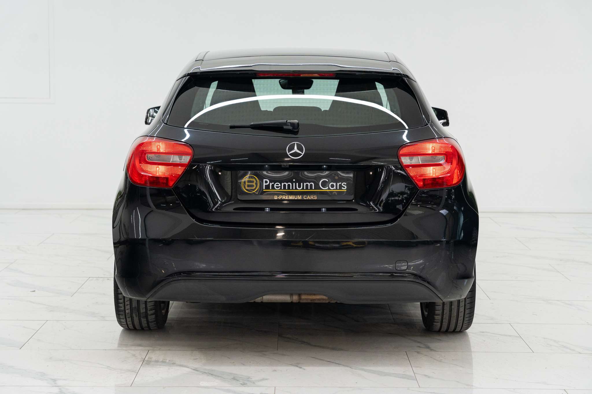 Mercedes-Benz A 180 cgi Sport Line! Facelift!Automaat! Cruise! Camera!
