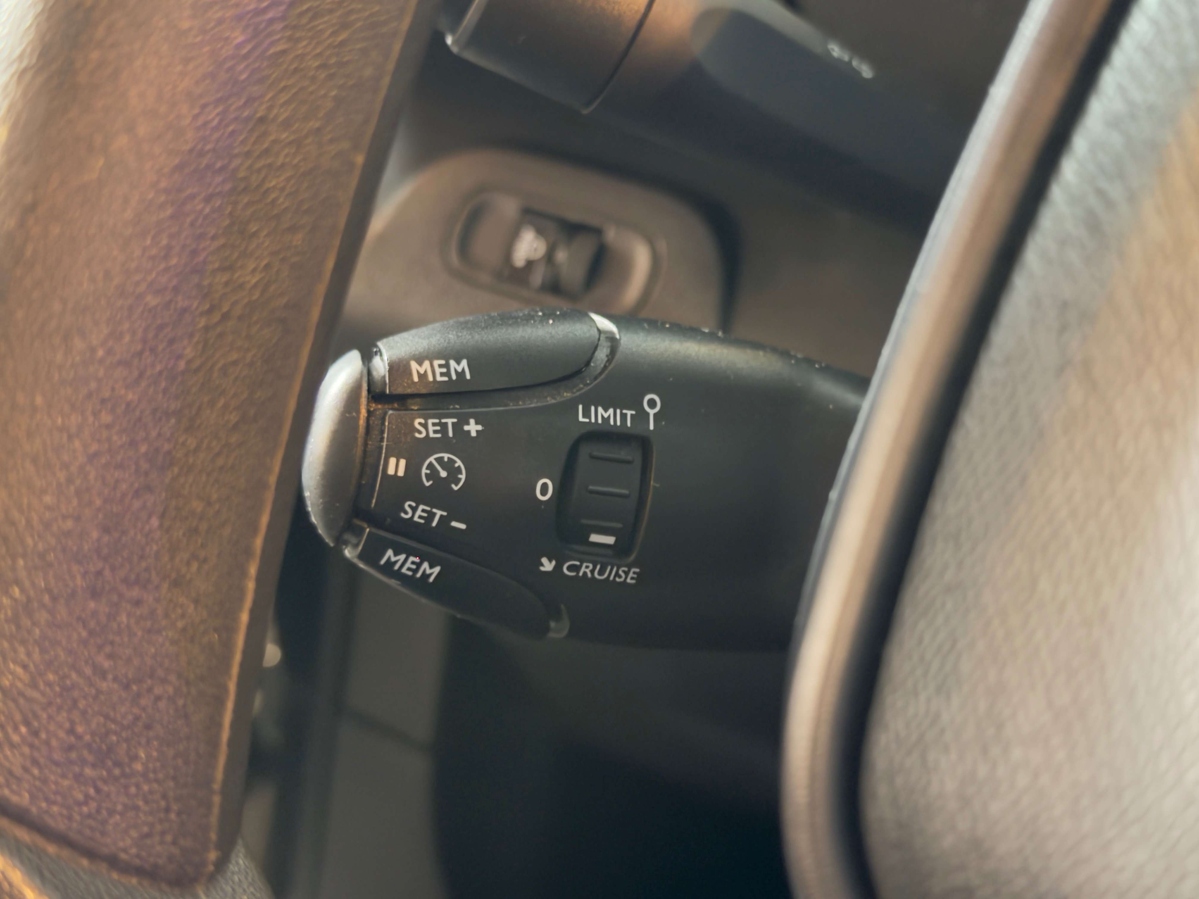 Peugeot Rifter Rifter 7 places/1.2 Long Allure AGC S/12 mois gara