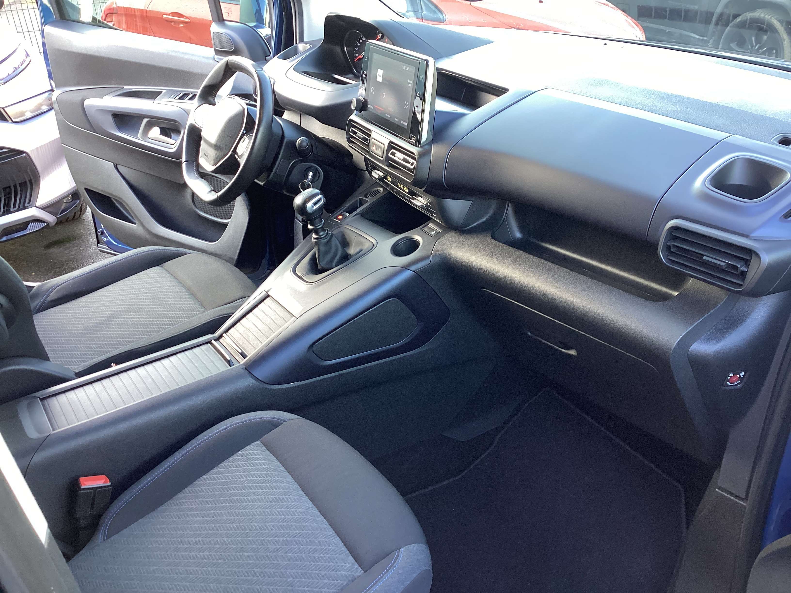 Peugeot Rifter Rifter 1.2  Allure  bien équipée 👌👌