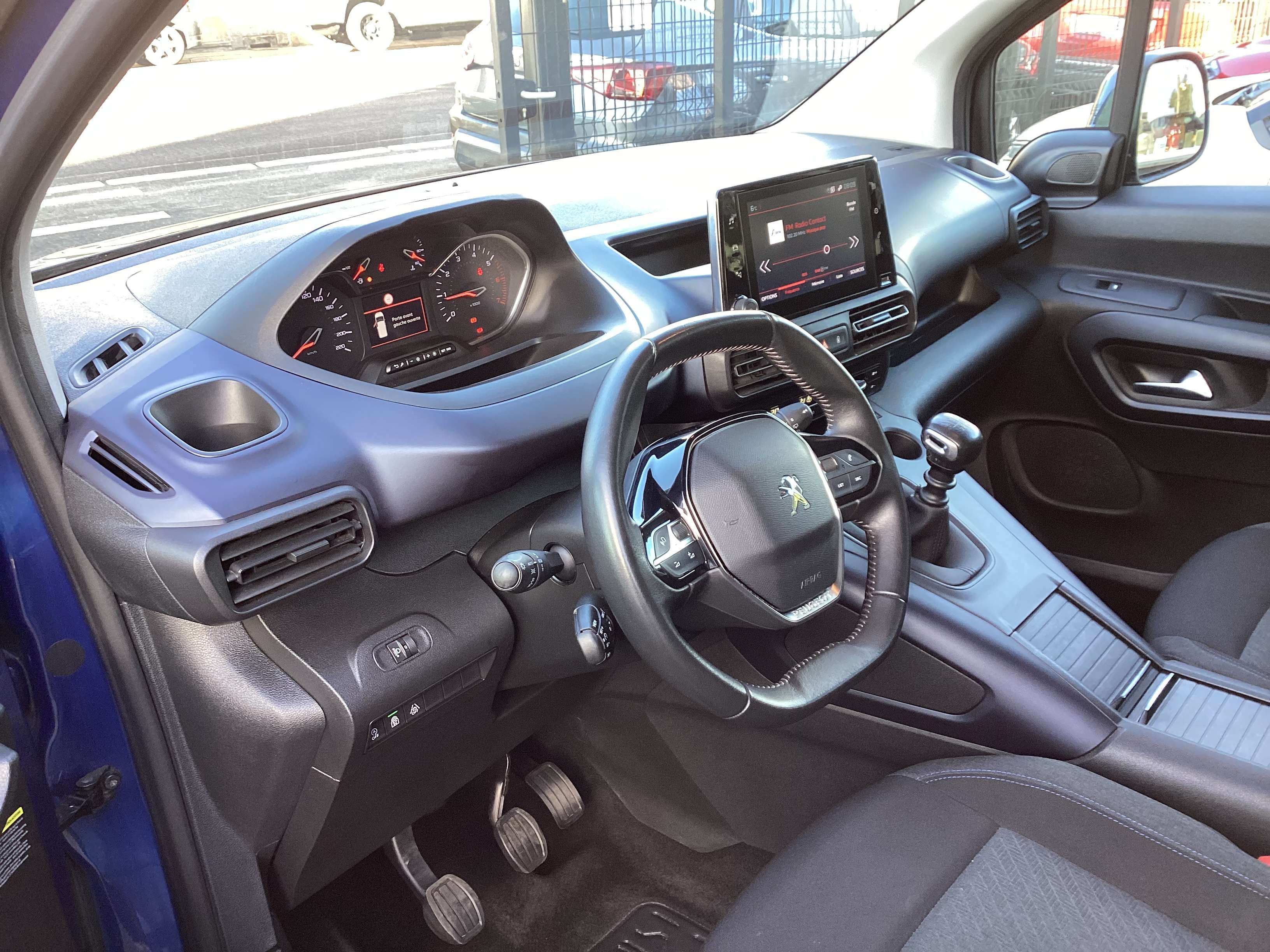 Peugeot Rifter Rifter 1.2  Allure  bien équipée 👌👌