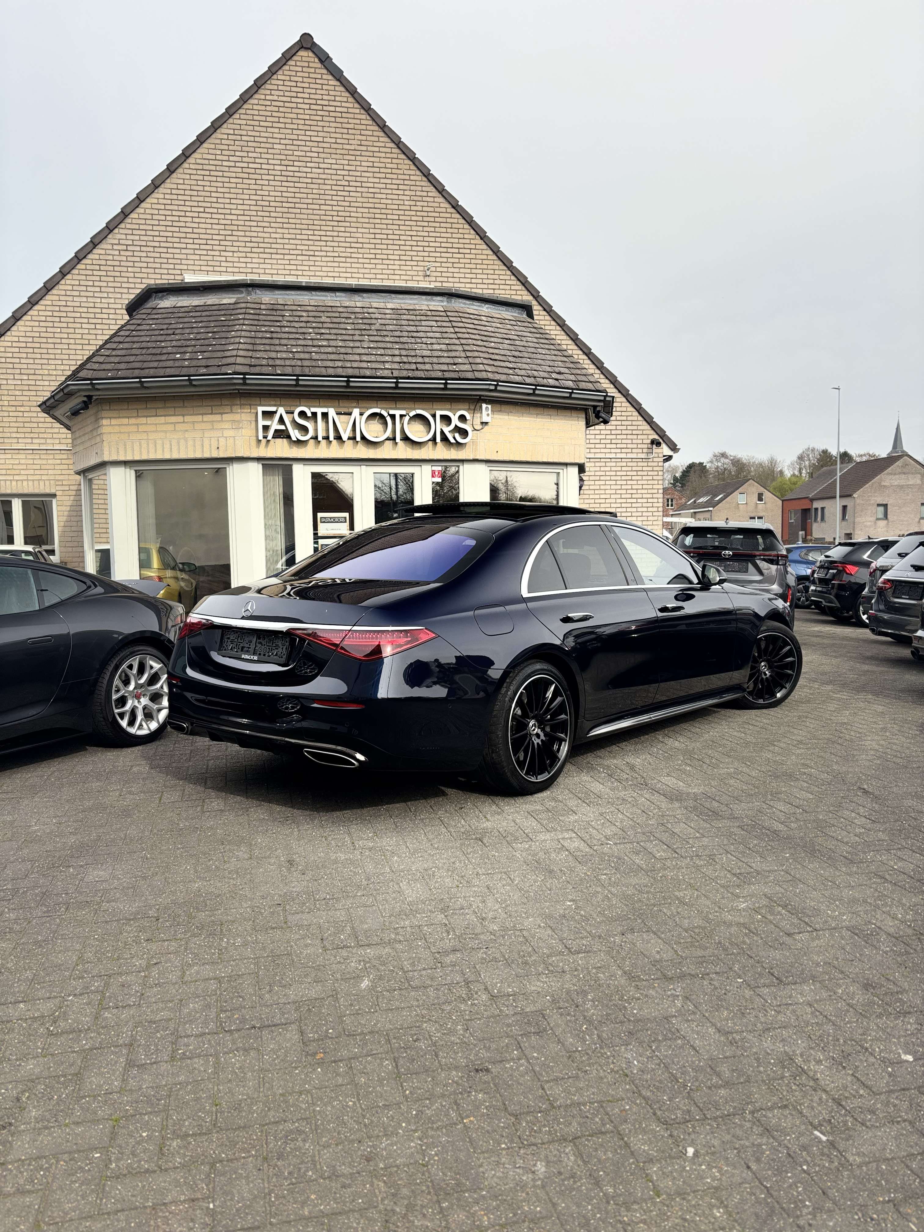 Mercedes-Benz S 580 e 4-Matic PHEV AMG BURMESTER PANO HUD