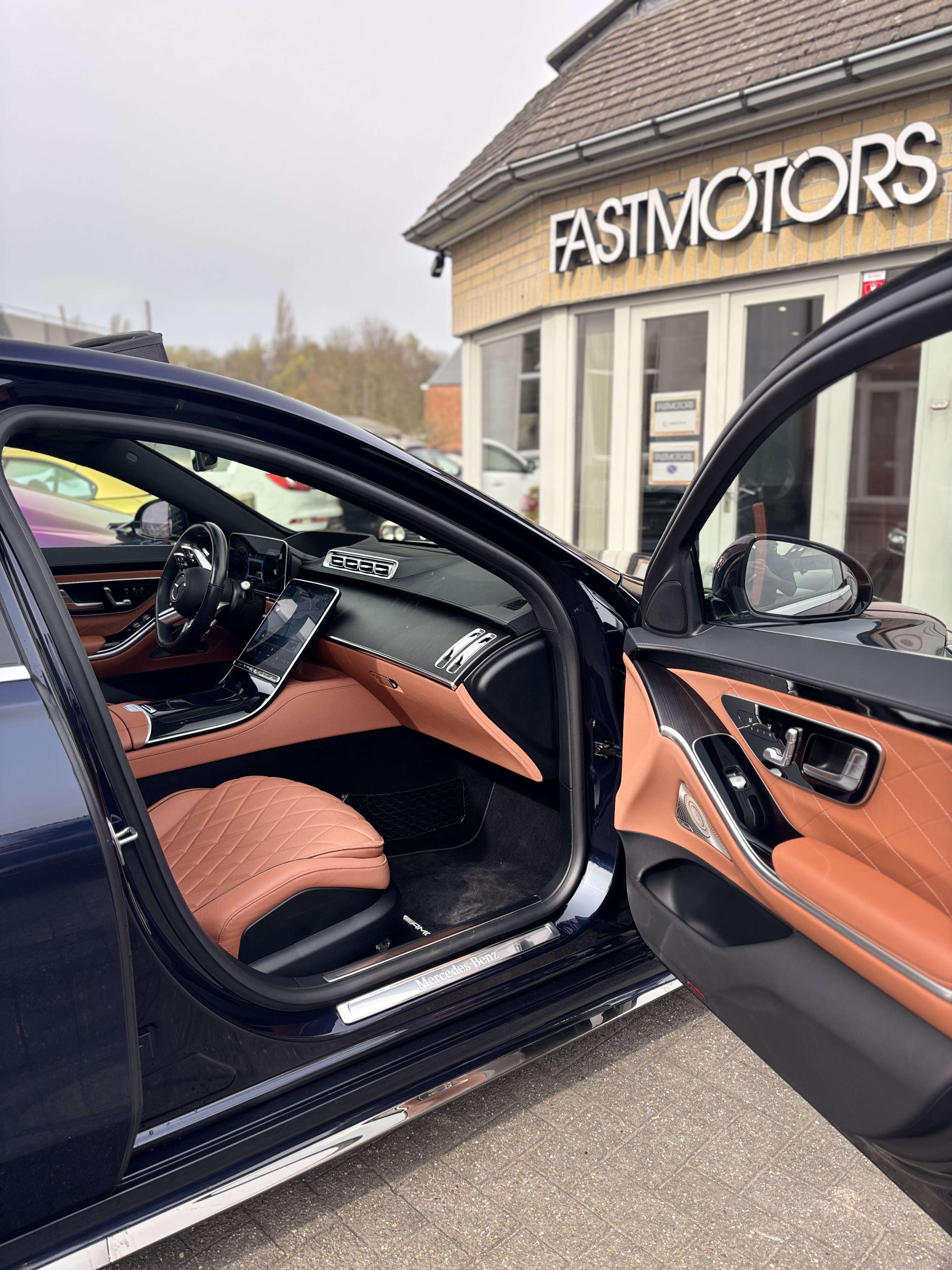 Mercedes-Benz S 580 e 4-Matic PHEV AMG BURMESTER PANO HUD
