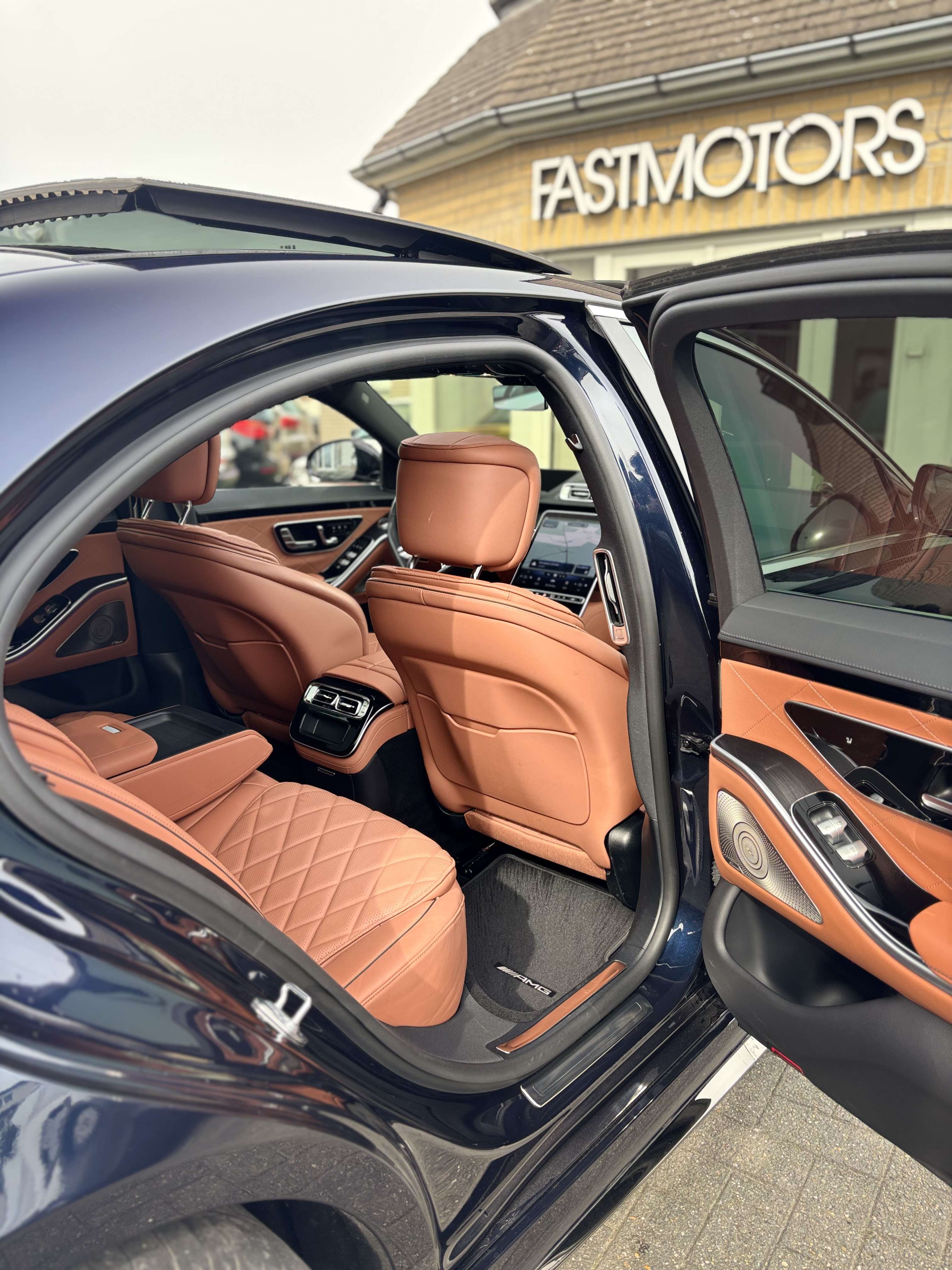 Mercedes-Benz S 580 e 4-Matic PHEV AMG BURMESTER PANO HUD