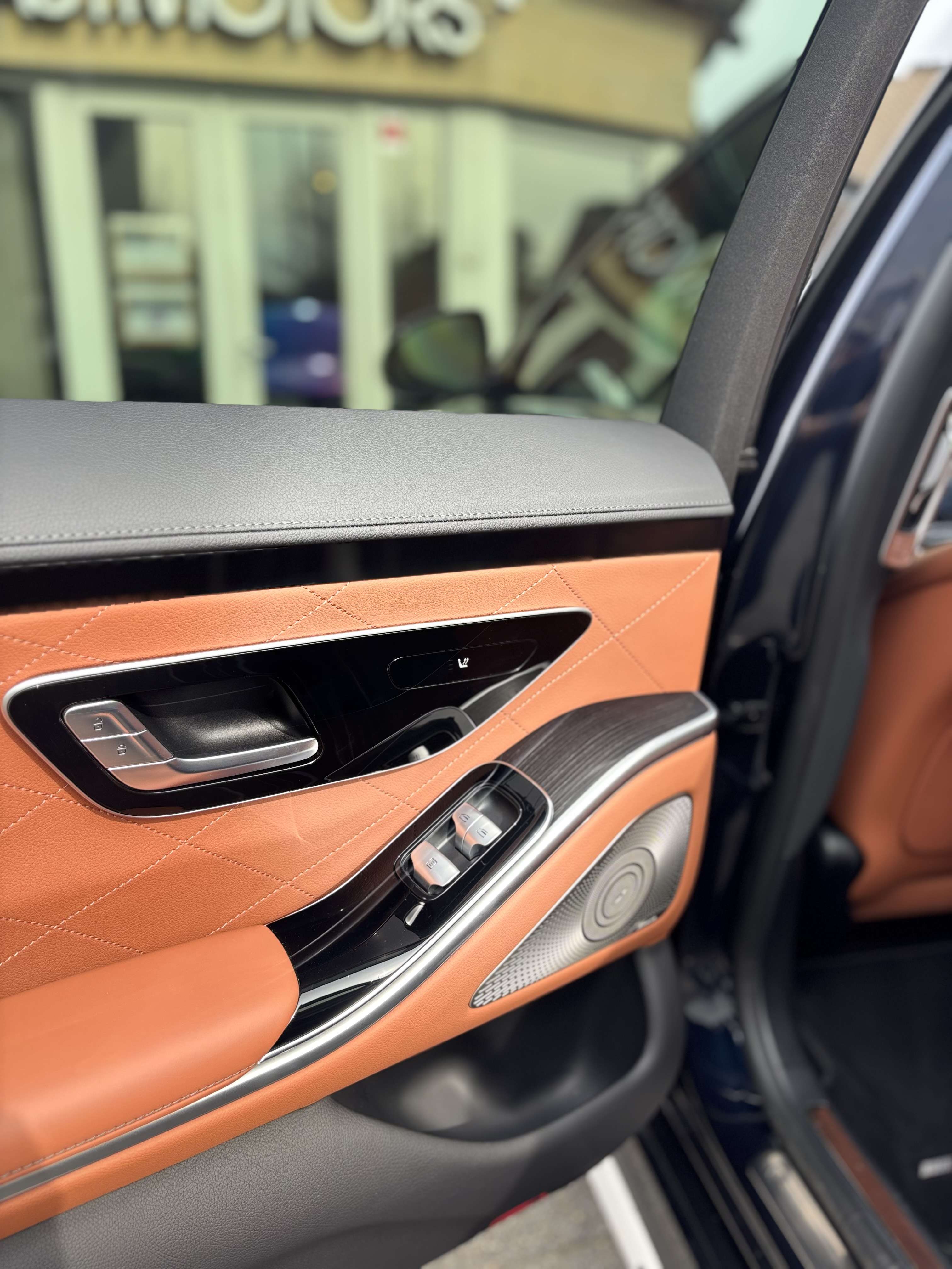 Mercedes-Benz S 580 e 4-Matic PHEV AMG BURMESTER PANO HUD