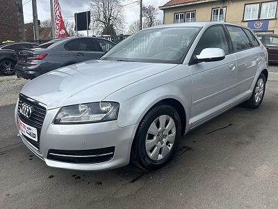 Audi A3 Sportback 1.6TDi Ambiente *** CLIM/CAPTEURS ***
