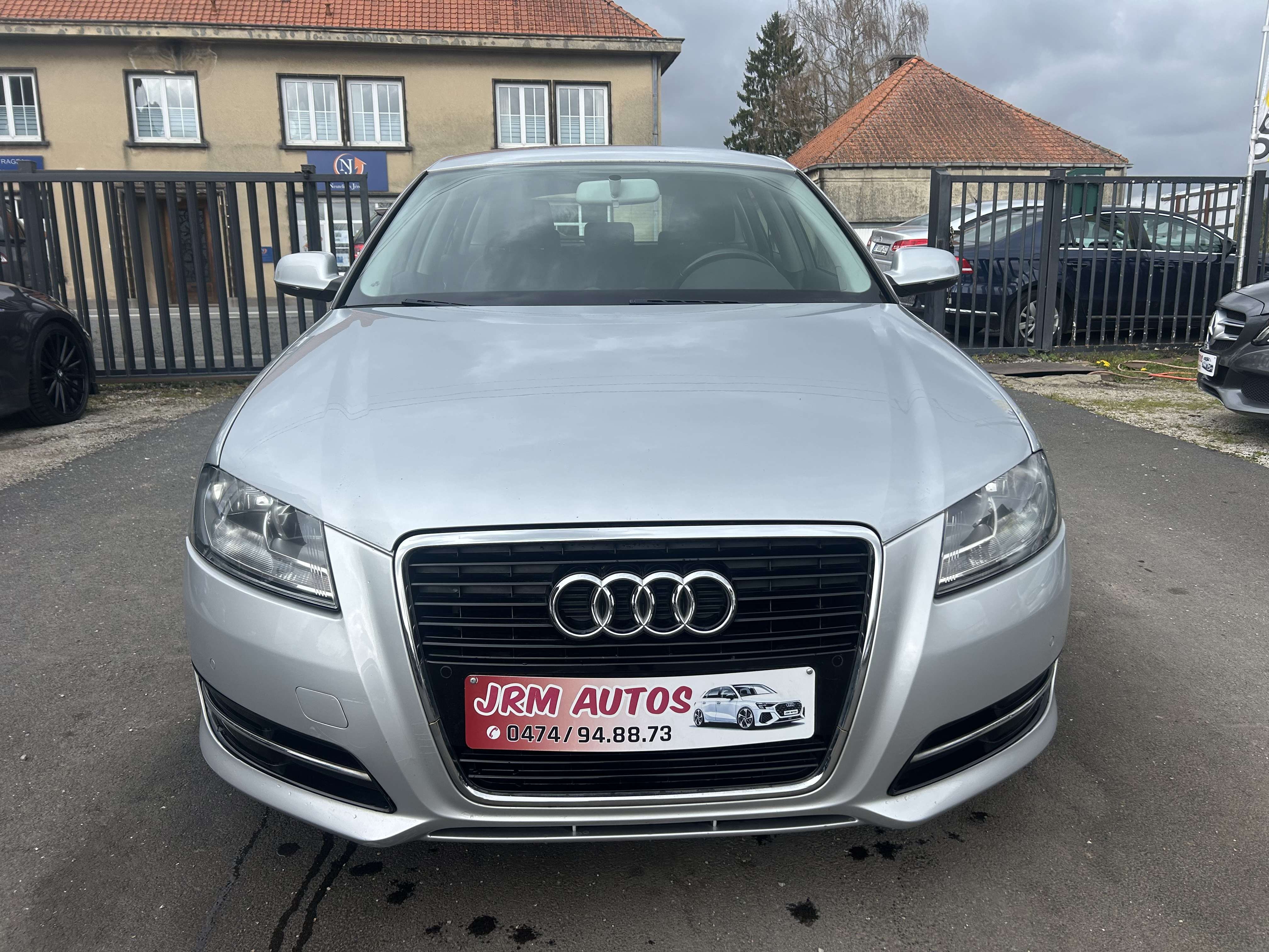 Audi A3 Sportback 1.6TDi Ambiente *** CLIM/CAPTEURS ***