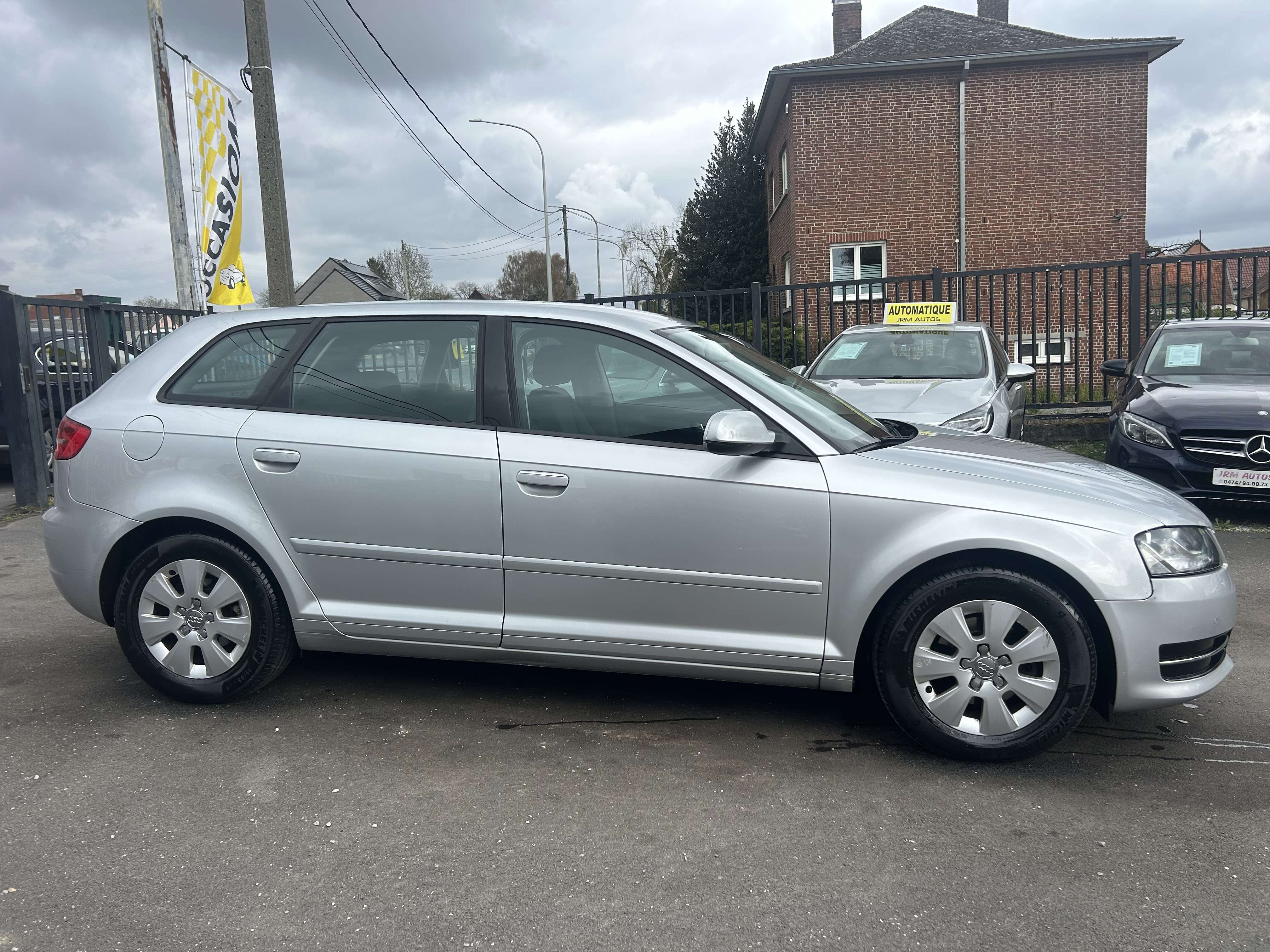 Audi A3 Sportback 1.6TDi Ambiente *** CLIM/CAPTEURS ***