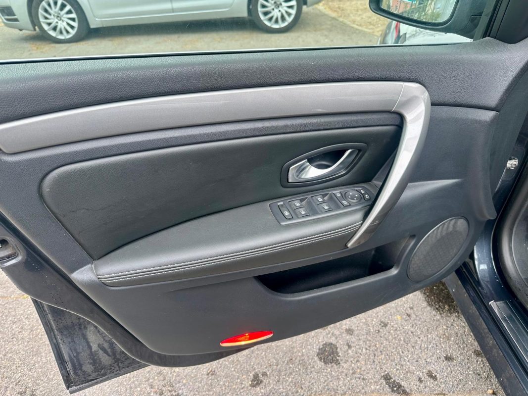 Renault Laguna 1.5 dCi 110 ZEN *1ERE MAIN*