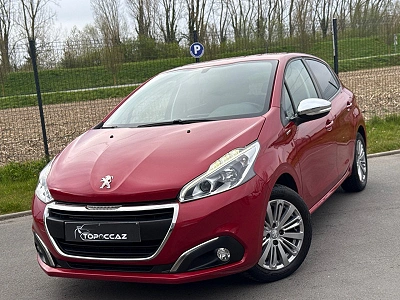 Peugeot 208 1.6 HDI 75CH STYLE 5P * 2018 * 1ERE MAIN * GPS * GARANTIE