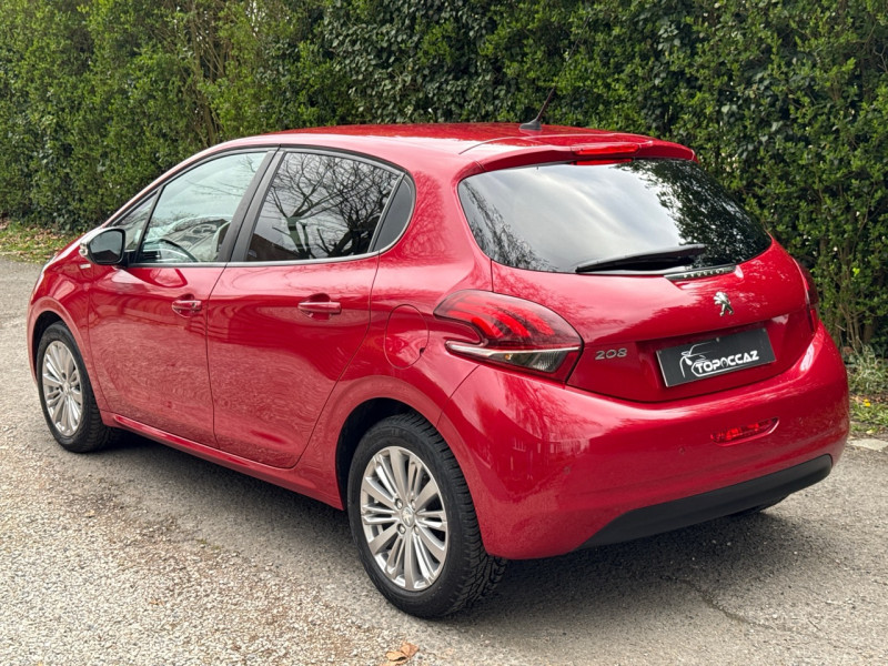 Peugeot 208 1.6 HDI 75CH STYLE 5P * 2018 * 1ERE MAIN * GPS * GARANTIE