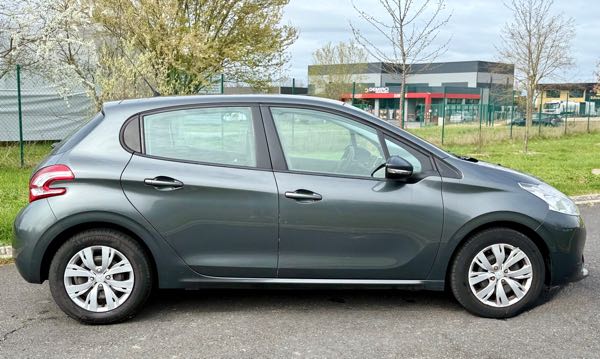 Peugeot 208 1.0 VTI 68 BUSINESS 5P