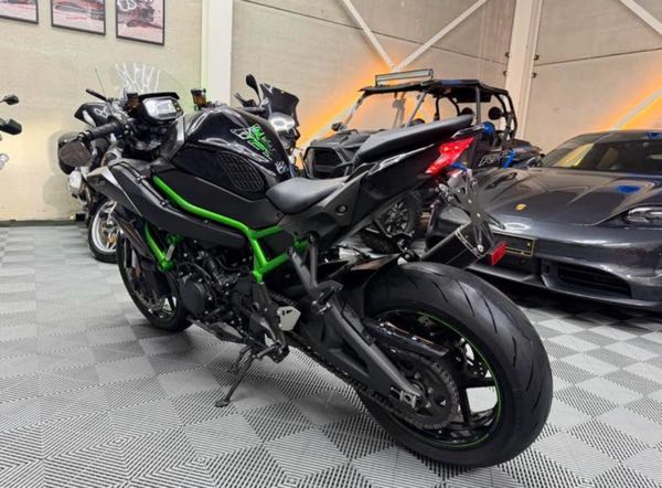 KAWASAKI Z H2