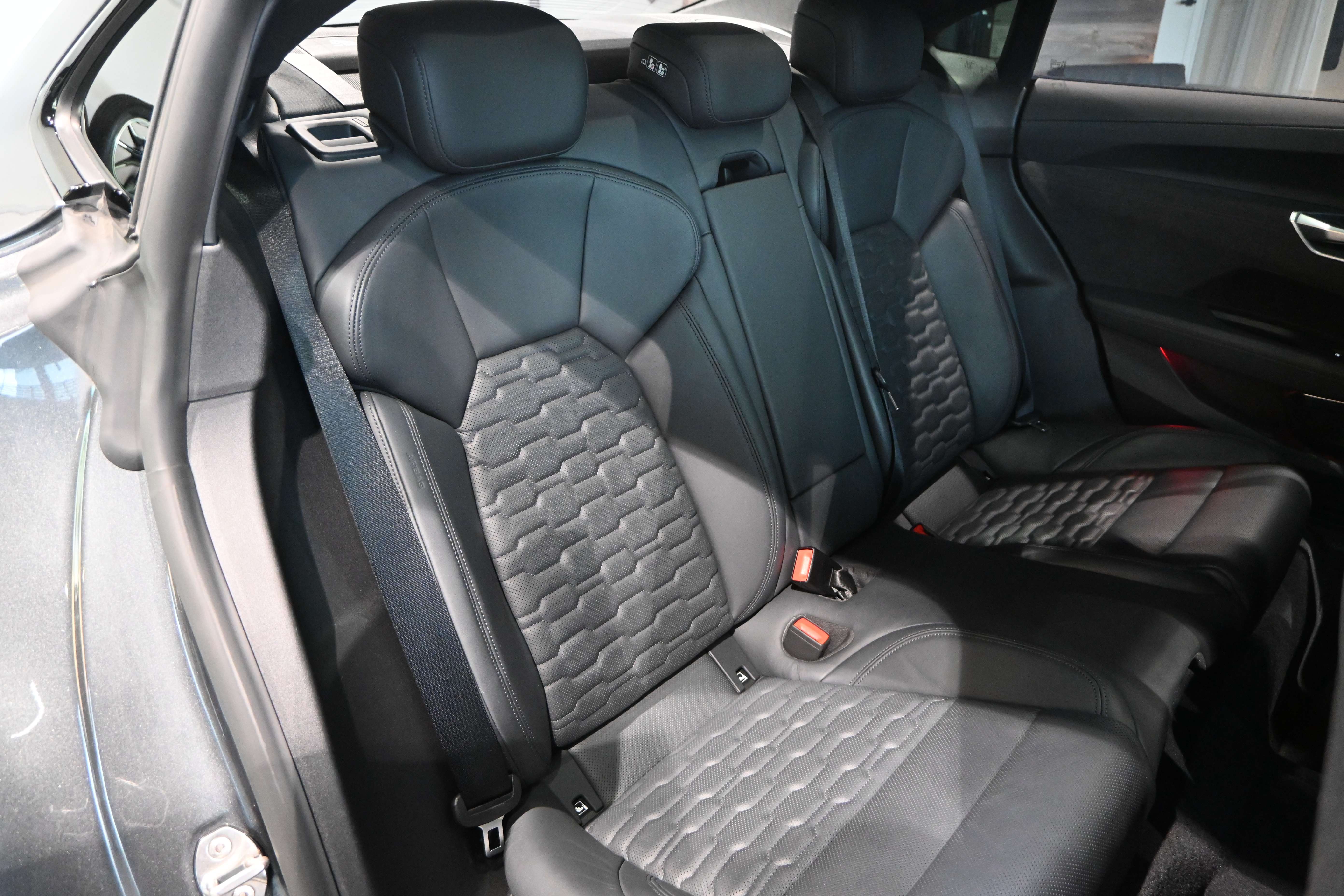 Audi e-tron GT Quattro 93.4 kWh *LASER/LEDER/PANO/B&O/MATRIX/CAM*