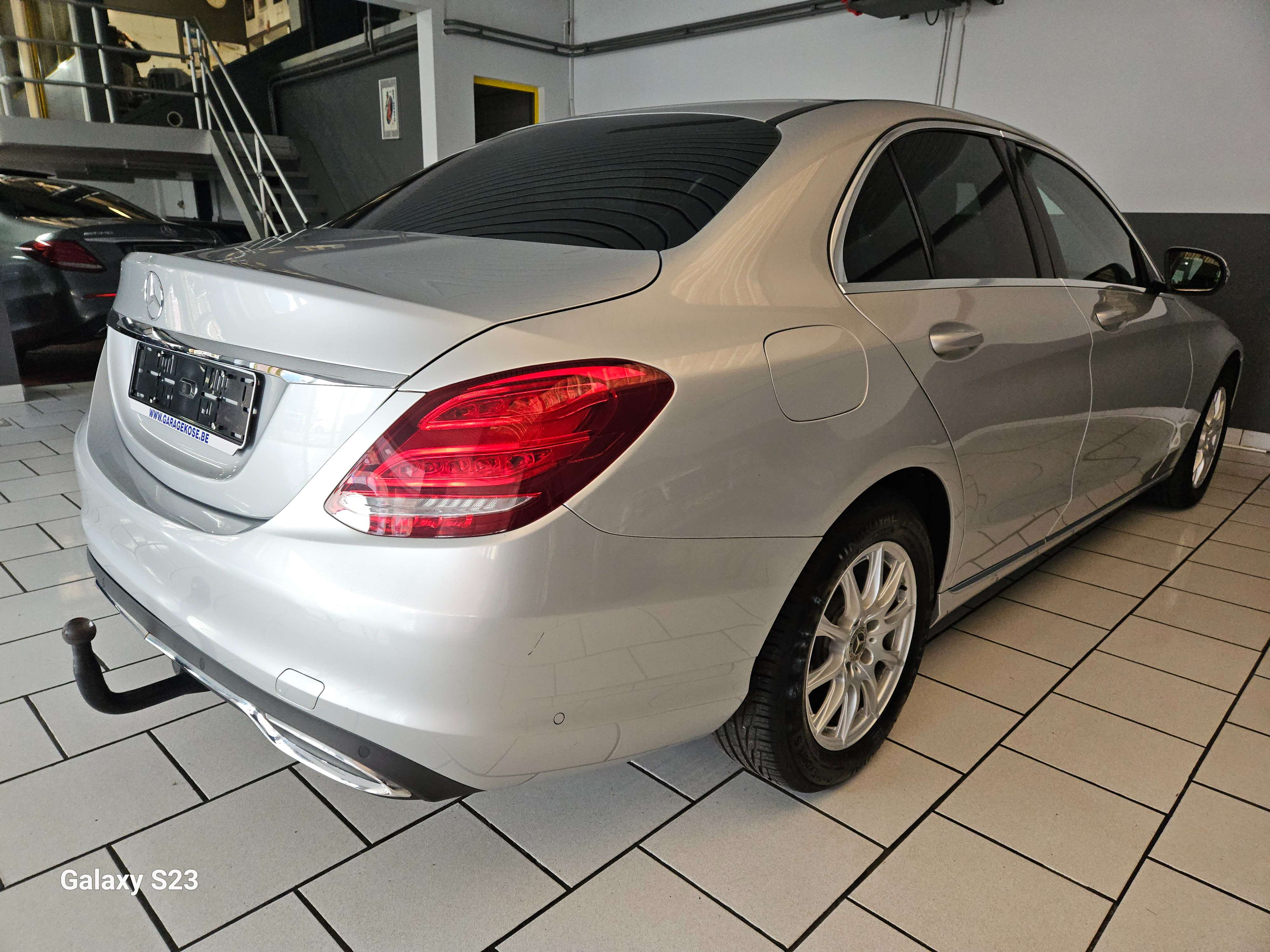 Mercedes-Benz C 180 116 cv | AUTOMATIQUE | CUIR | PHARES LED | CARNET