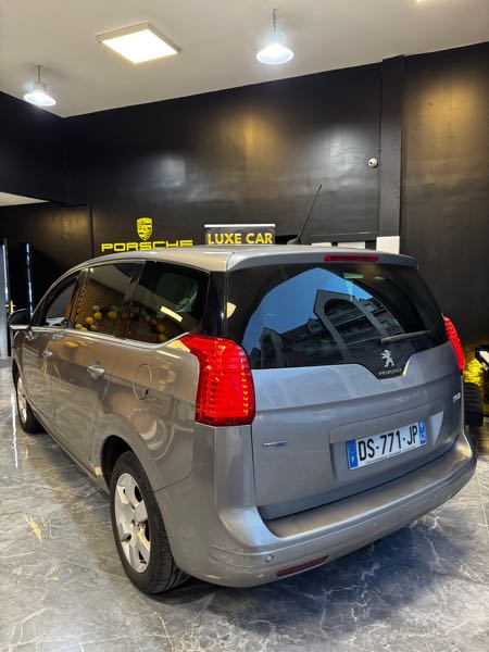 Peugeot 5008 II 1.6 BLUEHDI 120 S&amp;S ALLURE BUSINESS EAT6