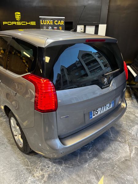 Peugeot 5008 II 1.6 BLUEHDI 120 S&amp;S ALLURE BUSINESS EAT6