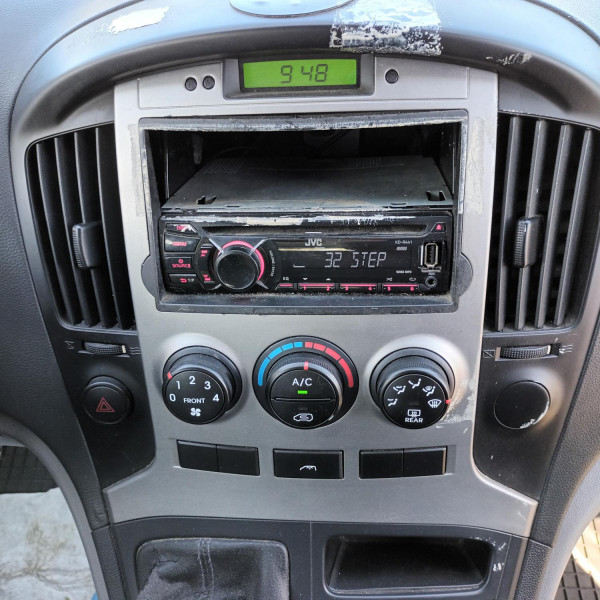 Hyundai H1 VAN 2.5 CRDI 136 CV  5 PLACES