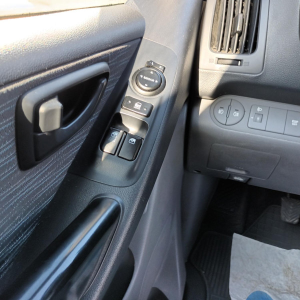 Hyundai H1 VAN 2.5 CRDI 136 CV  5 PLACES