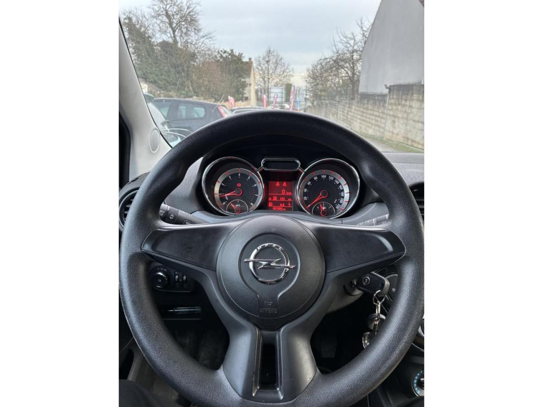 Opel Adam 1.2i Twinport - 70 BERLINE