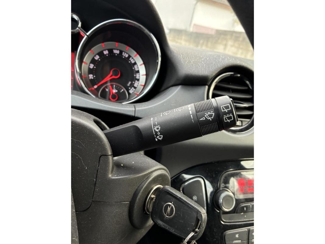 Opel Adam 1.2i Twinport - 70 BERLINE