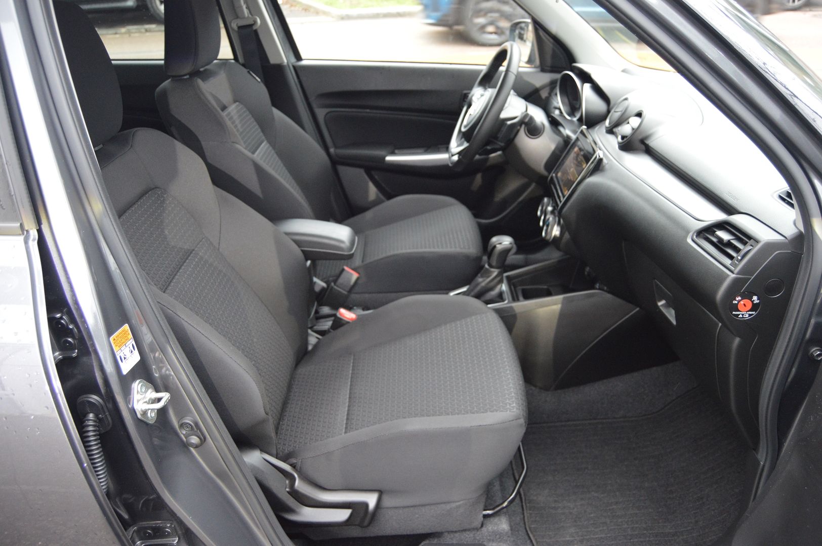 Suzuki SWIFT 1.2 DUALJET HYBRID 83CH PACK AUTO