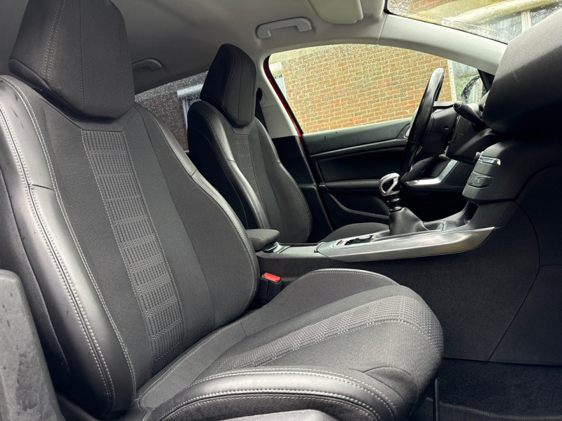 Peugeot 308 2.0 HDI 150CH ALLURE * 100.000KM * 2018 * CUIR * GPS * XENON